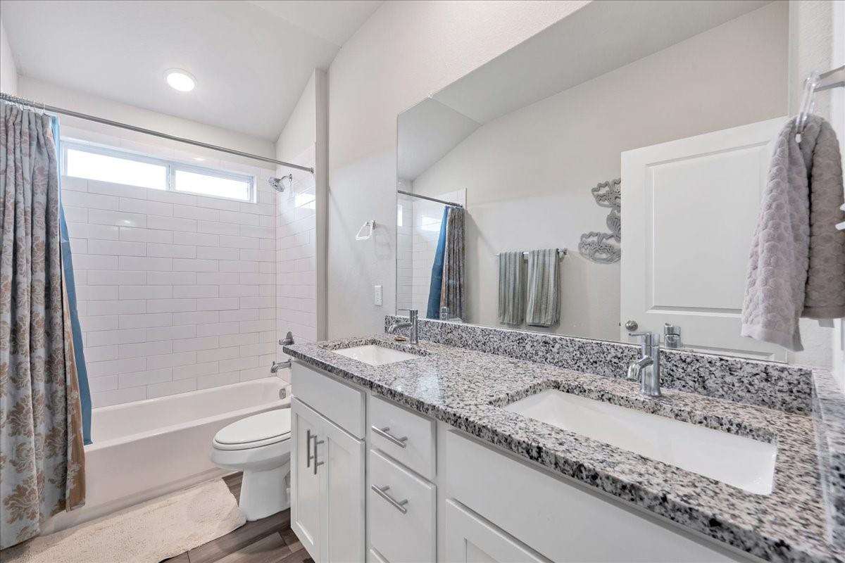 20203 Lincoln Cv, Lago Vista, TX 78645