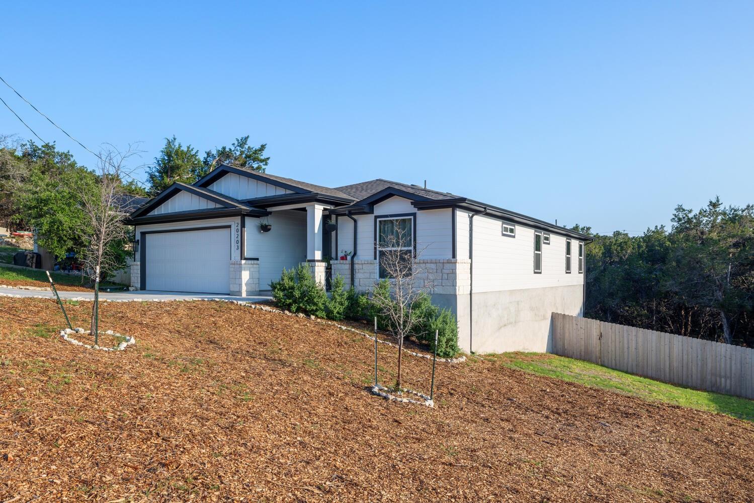 20203 Lincoln Cv, Lago Vista, TX 78645
