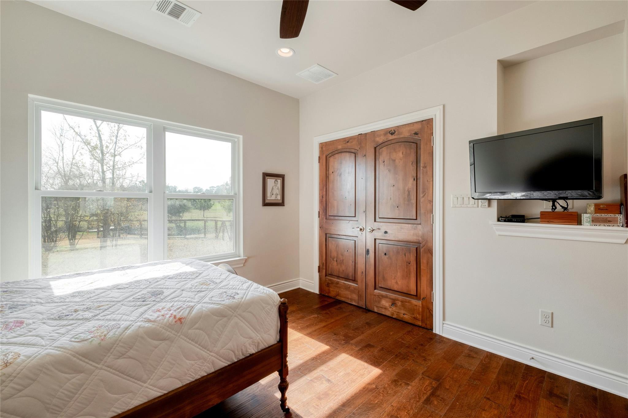 128 Bridle Ct, Bastrop, TX 78602