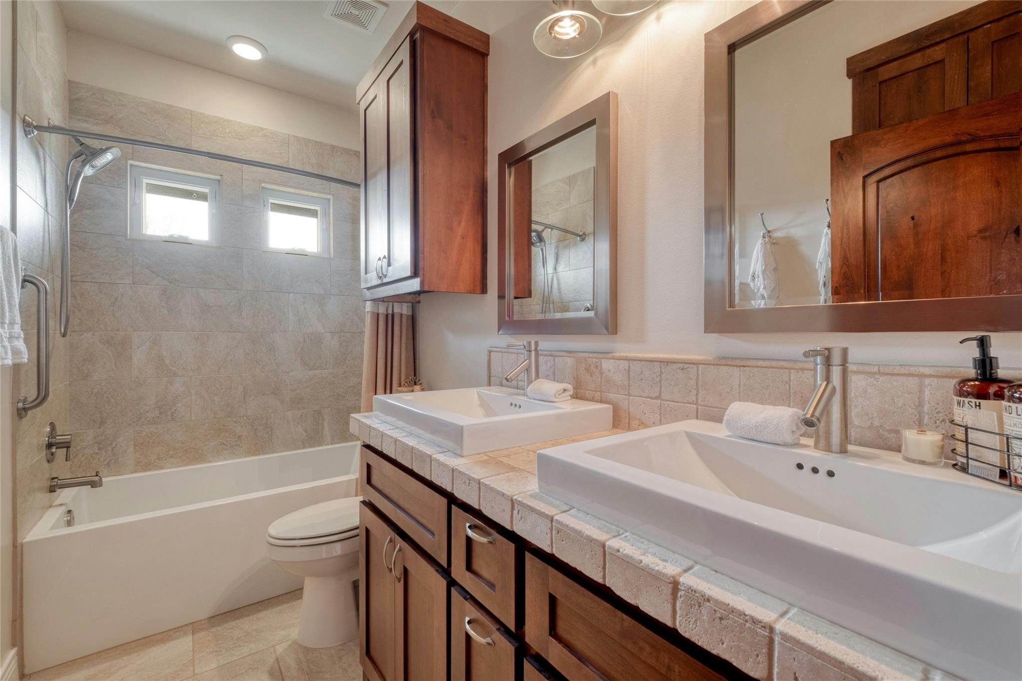 128 Bridle Ct, Bastrop, TX 78602