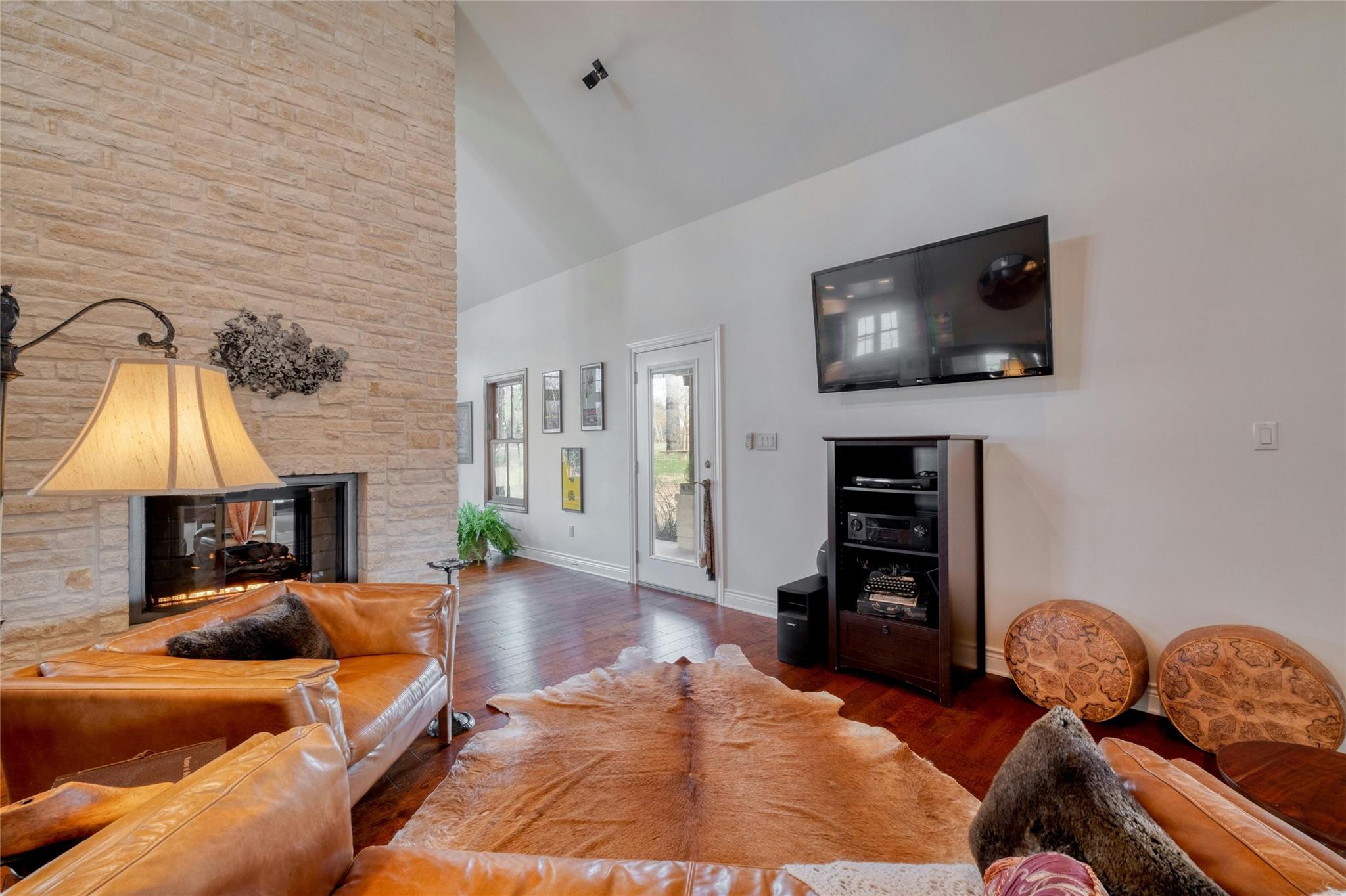 128 Bridle Ct, Bastrop, TX 78602