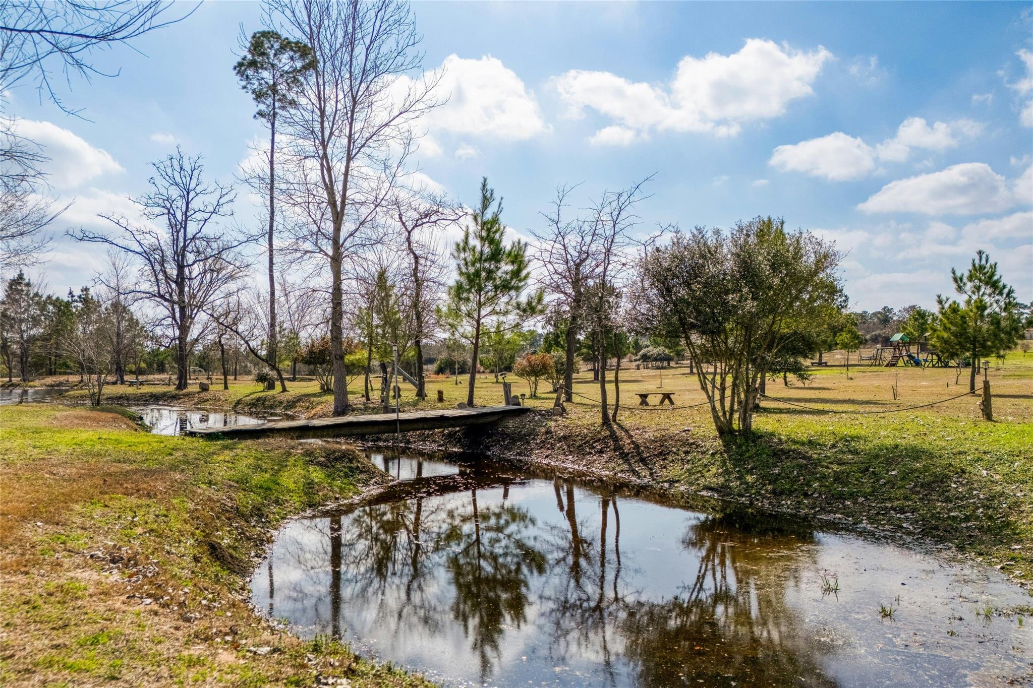 128 Bridle Ct, Bastrop, TX 78602