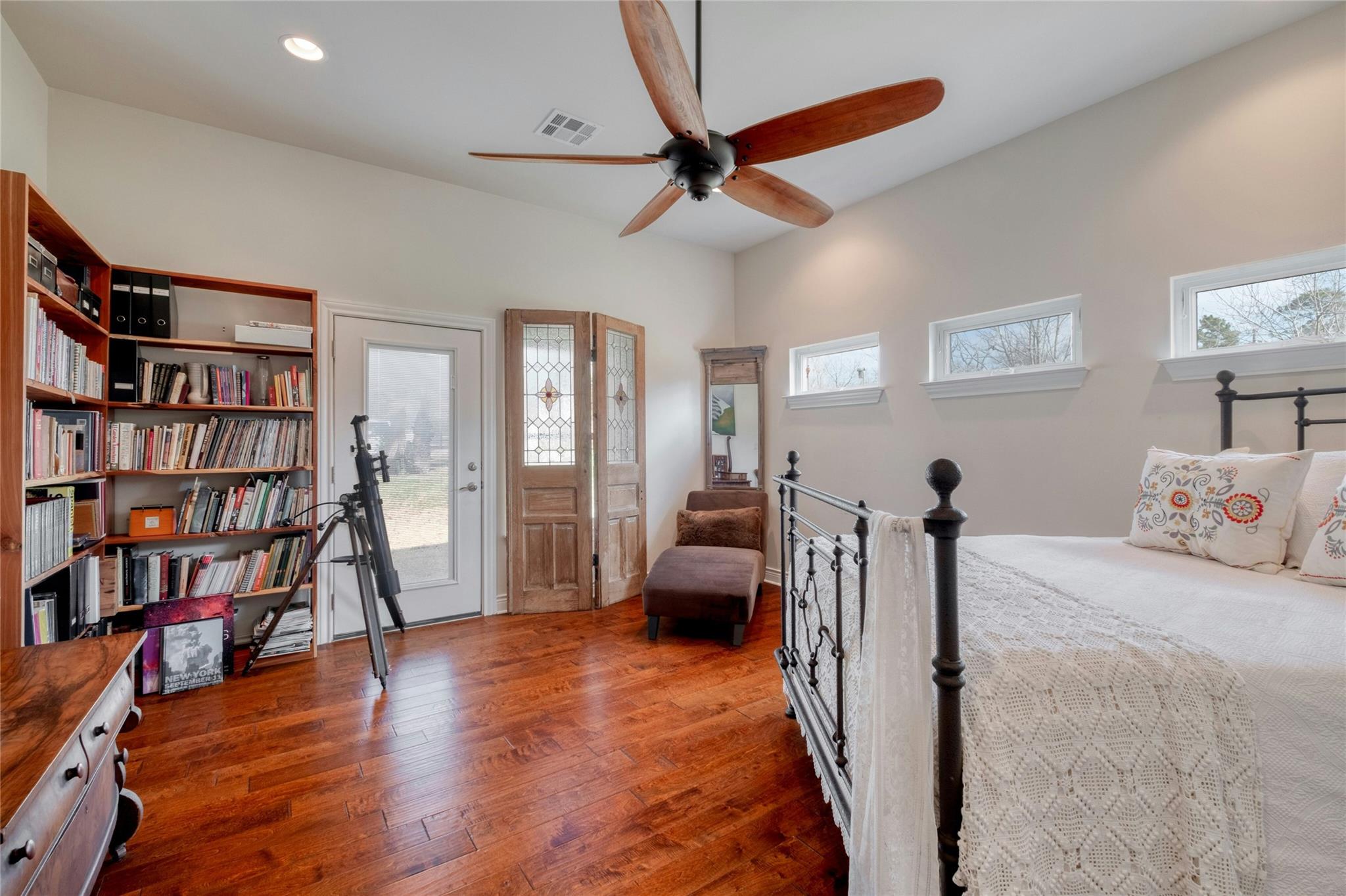 128 Bridle Ct, Bastrop, TX 78602