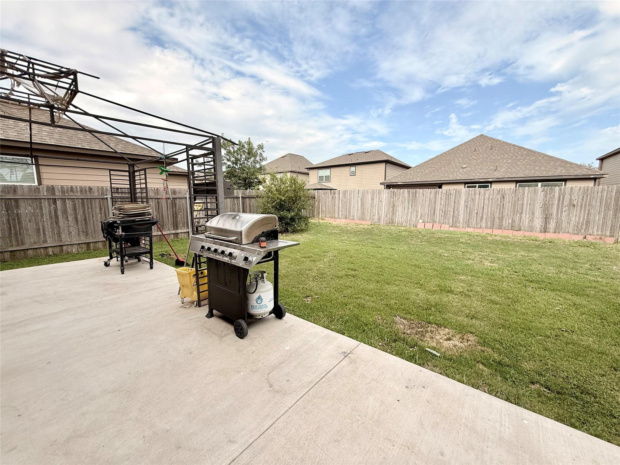 6805 Horseshoe Pond Dr, Del Valle, TX 78617