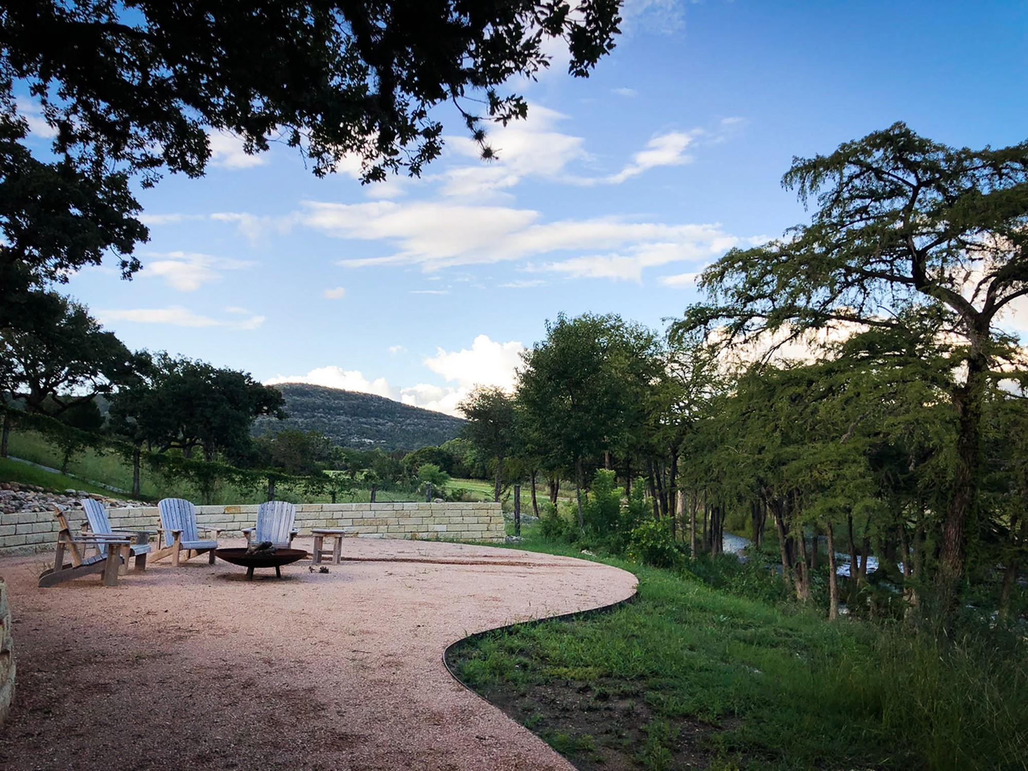 5824 N. US Hwy 83, Leakey, TX 78873