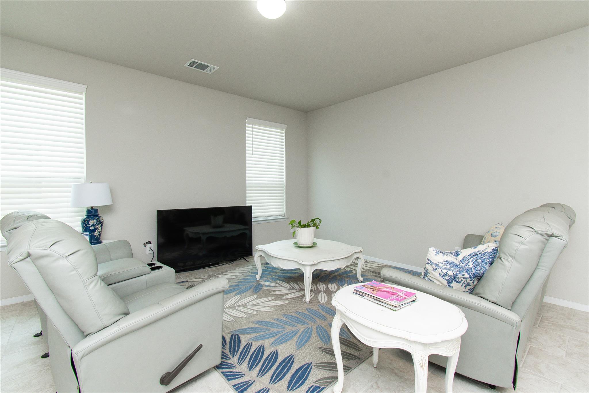 220 Blue Agate Ct, Jarrell, TX 76537