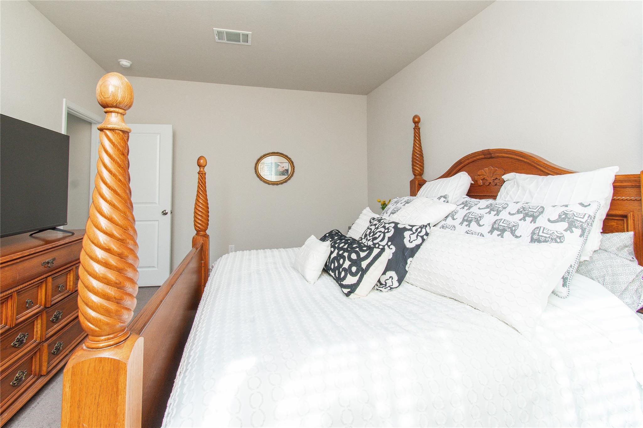220 Blue Agate Ct, Jarrell, TX 76537