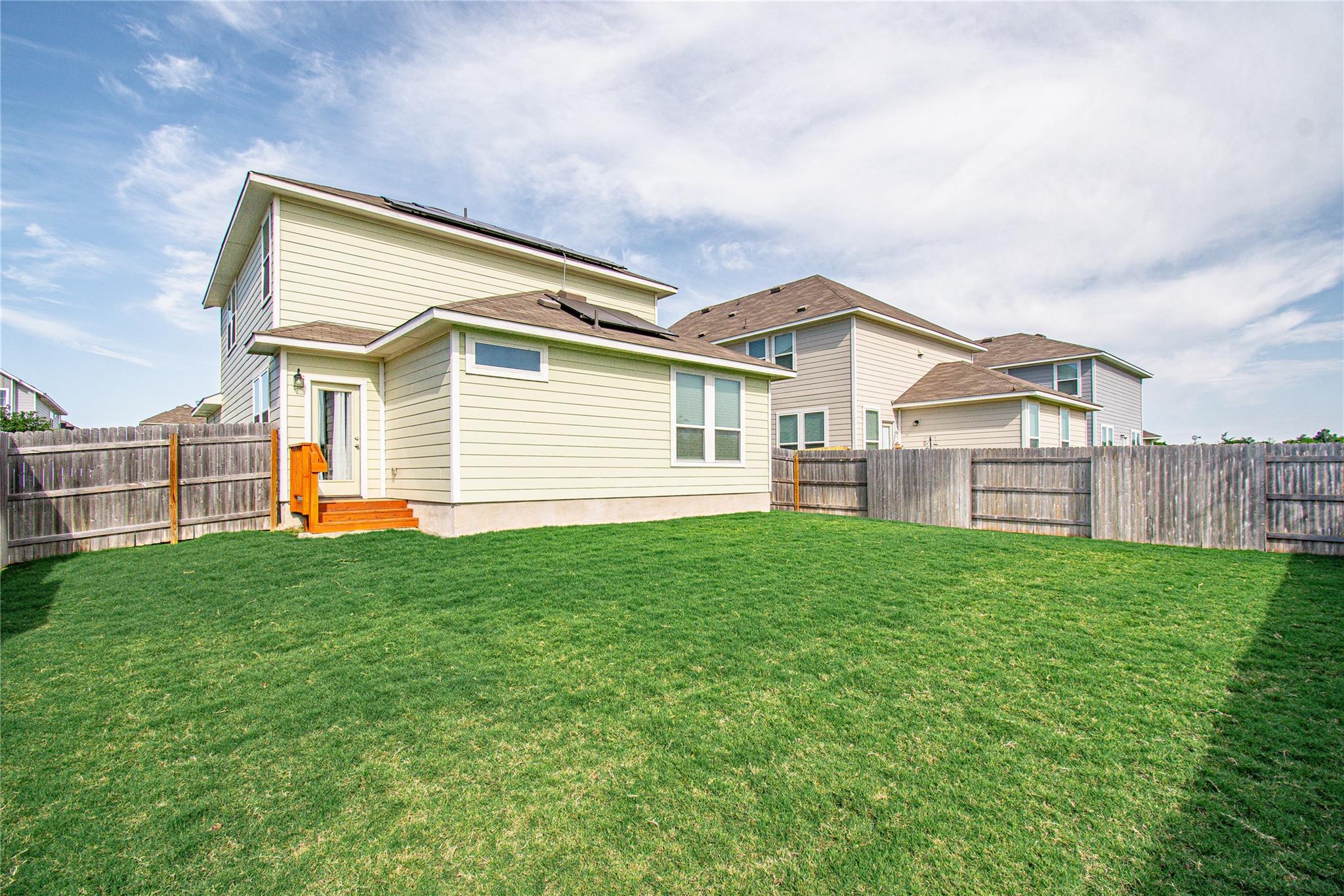 220 Blue Agate Ct, Jarrell, TX 76537