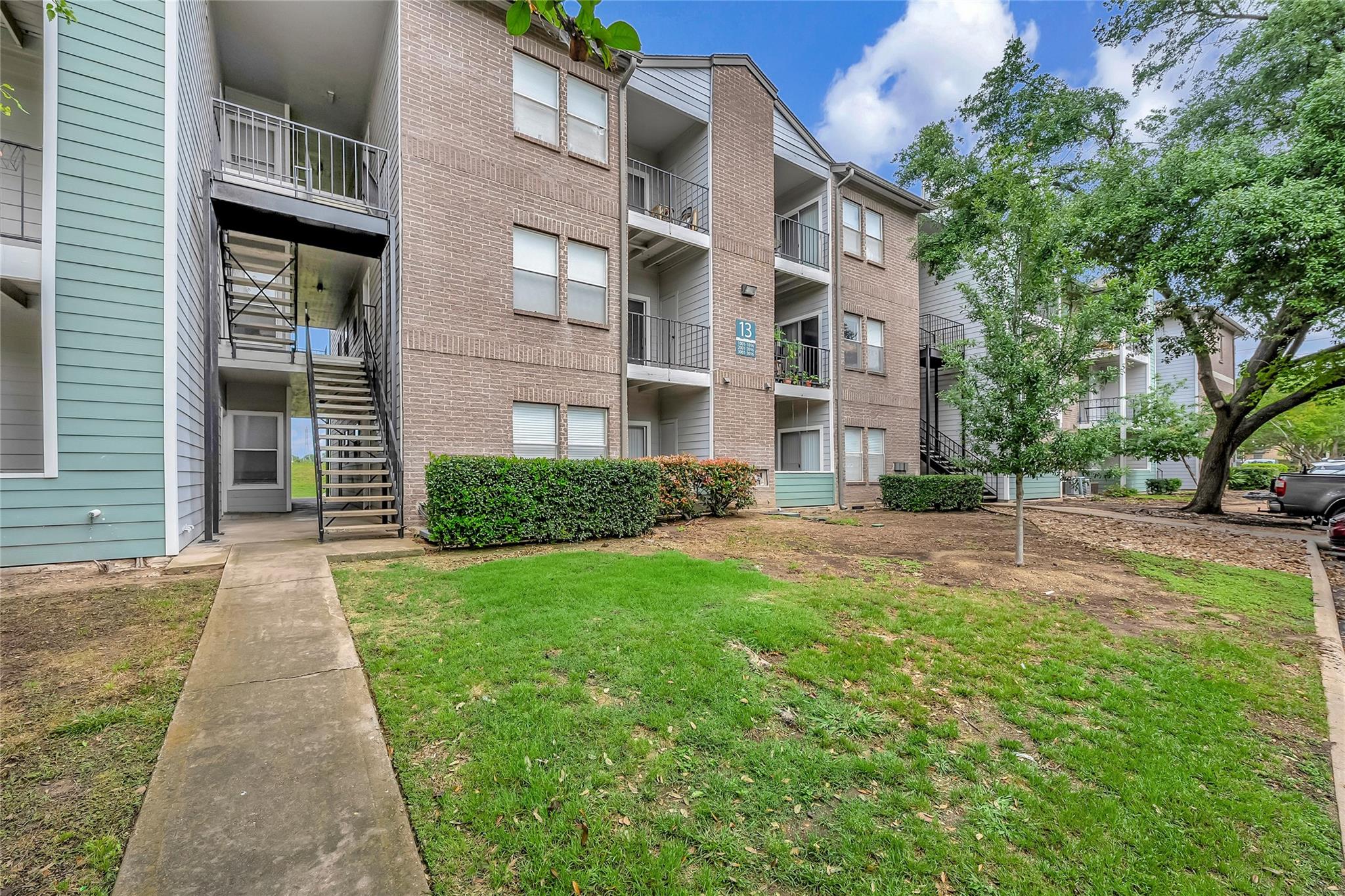 12166 Metric Blvd # 2011, Austin, TX 78758