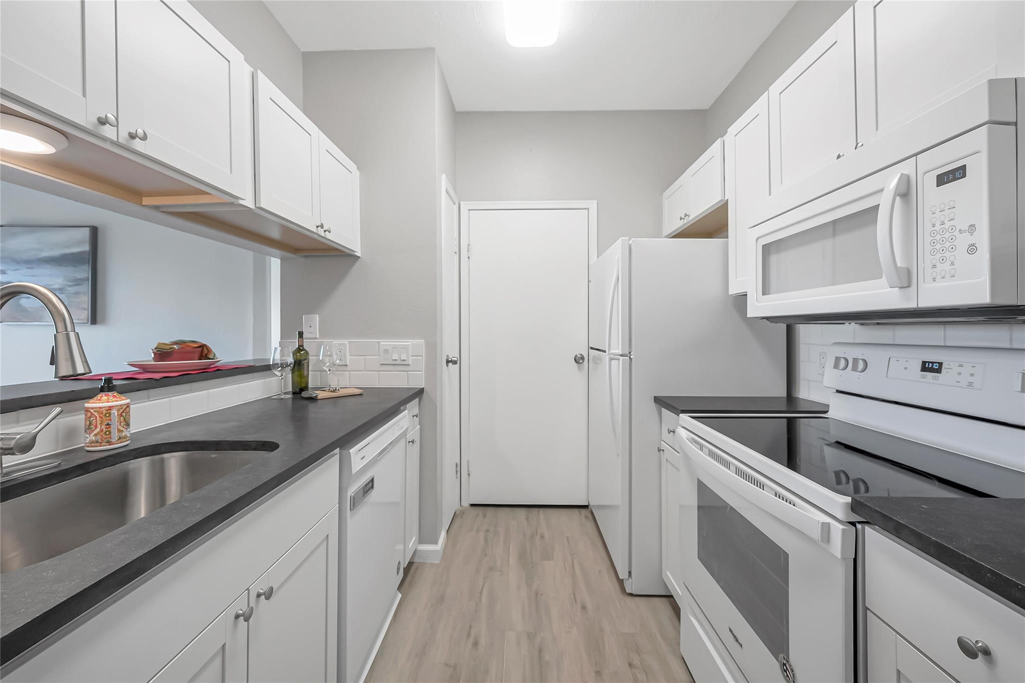 12166 Metric Blvd # 2011, Austin, TX 78758