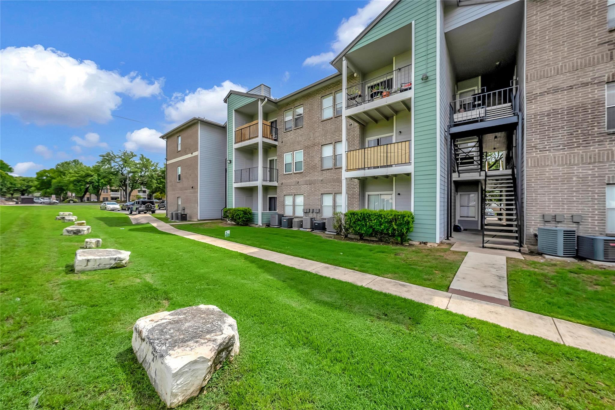 12166 Metric Blvd # 2011, Austin, TX 78758