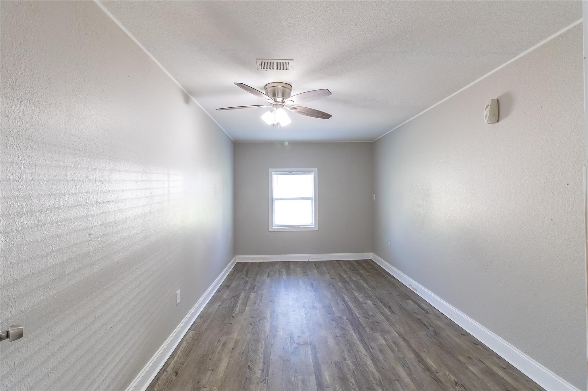 706 Brown St, Lampasas, TX 76550