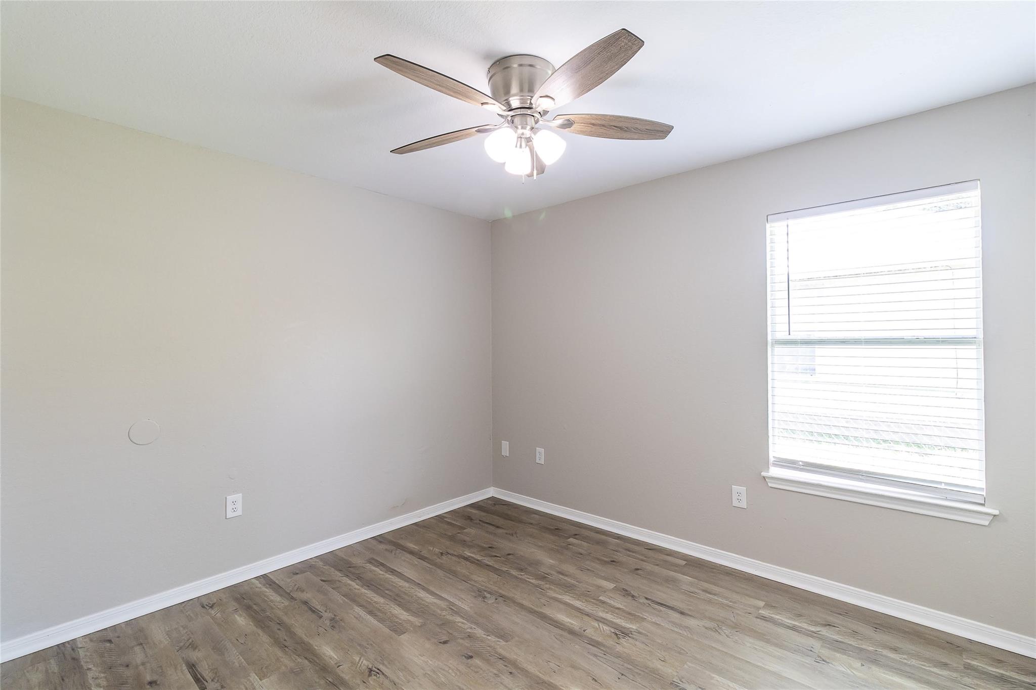 706 Brown St, Lampasas, TX 76550