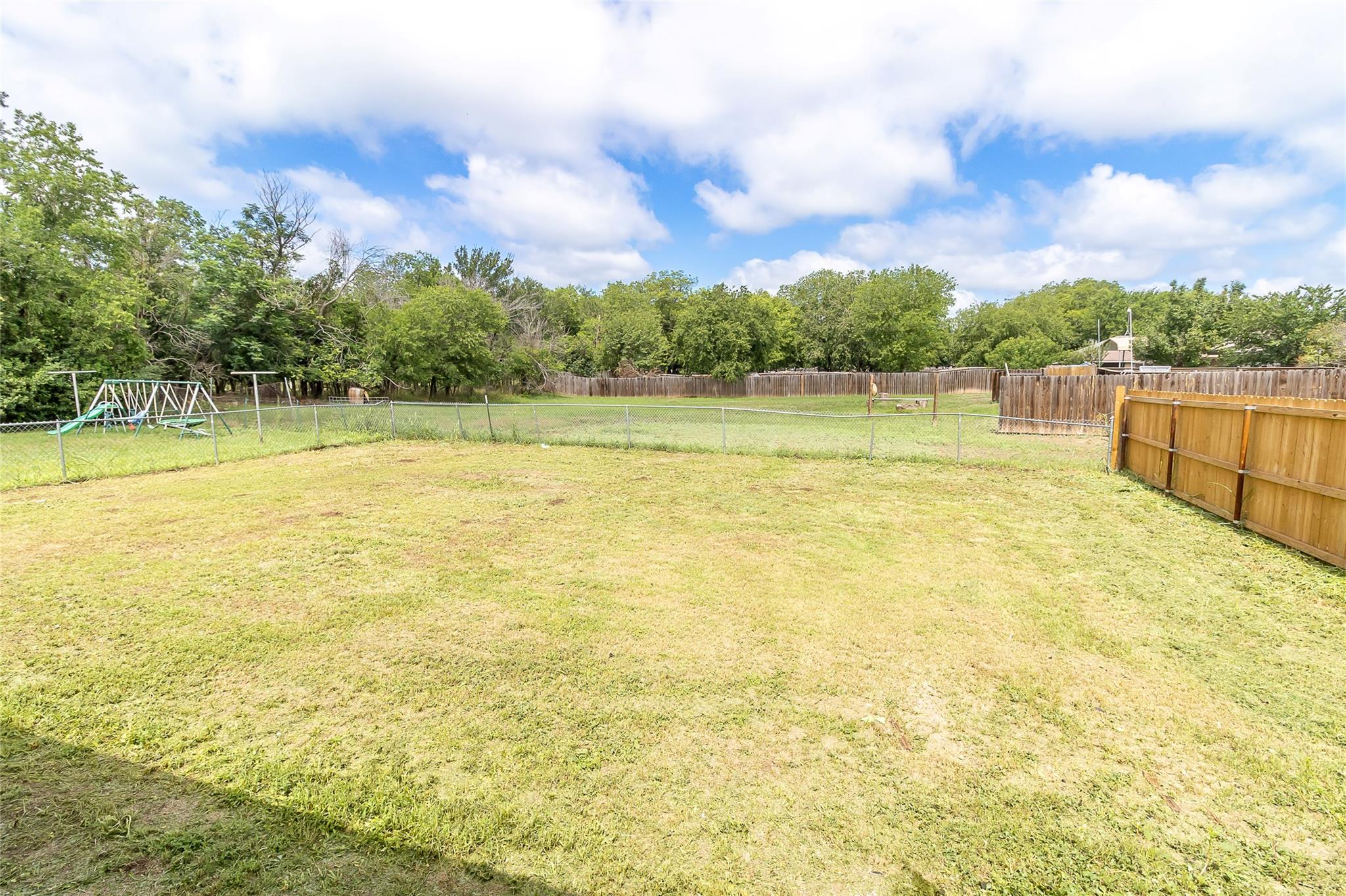 706 Brown St, Lampasas, TX 76550