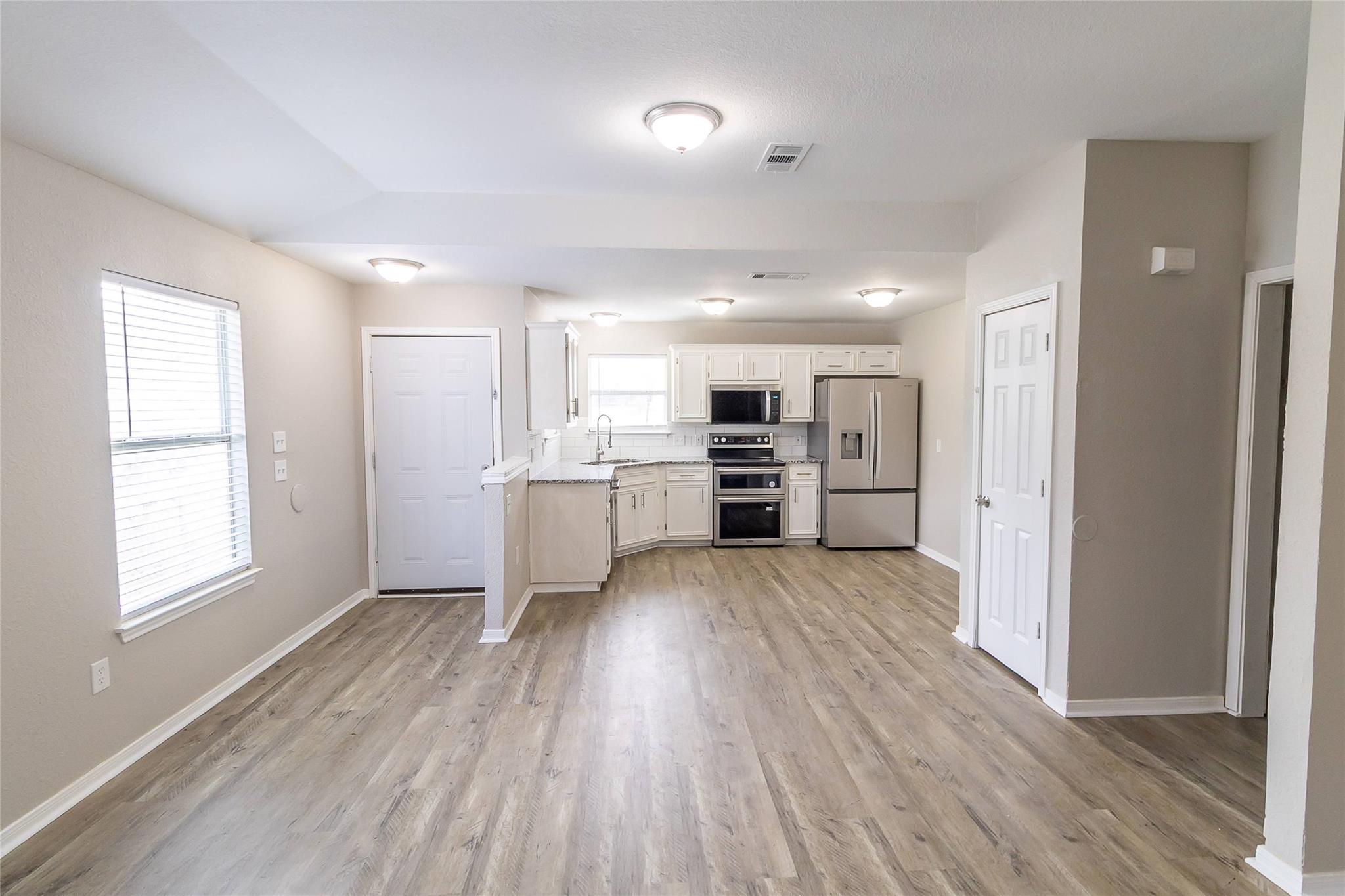 706 Brown St, Lampasas, TX 76550