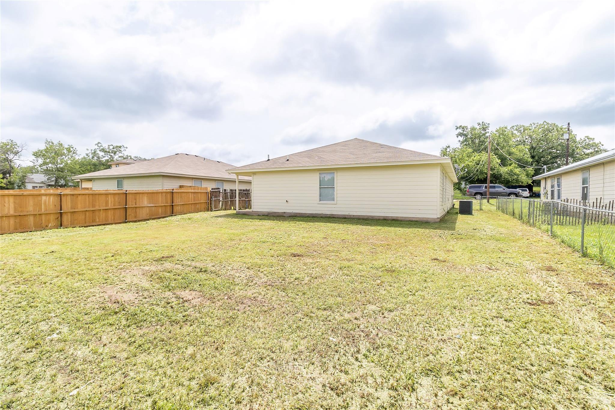 706 Brown St, Lampasas, TX 76550