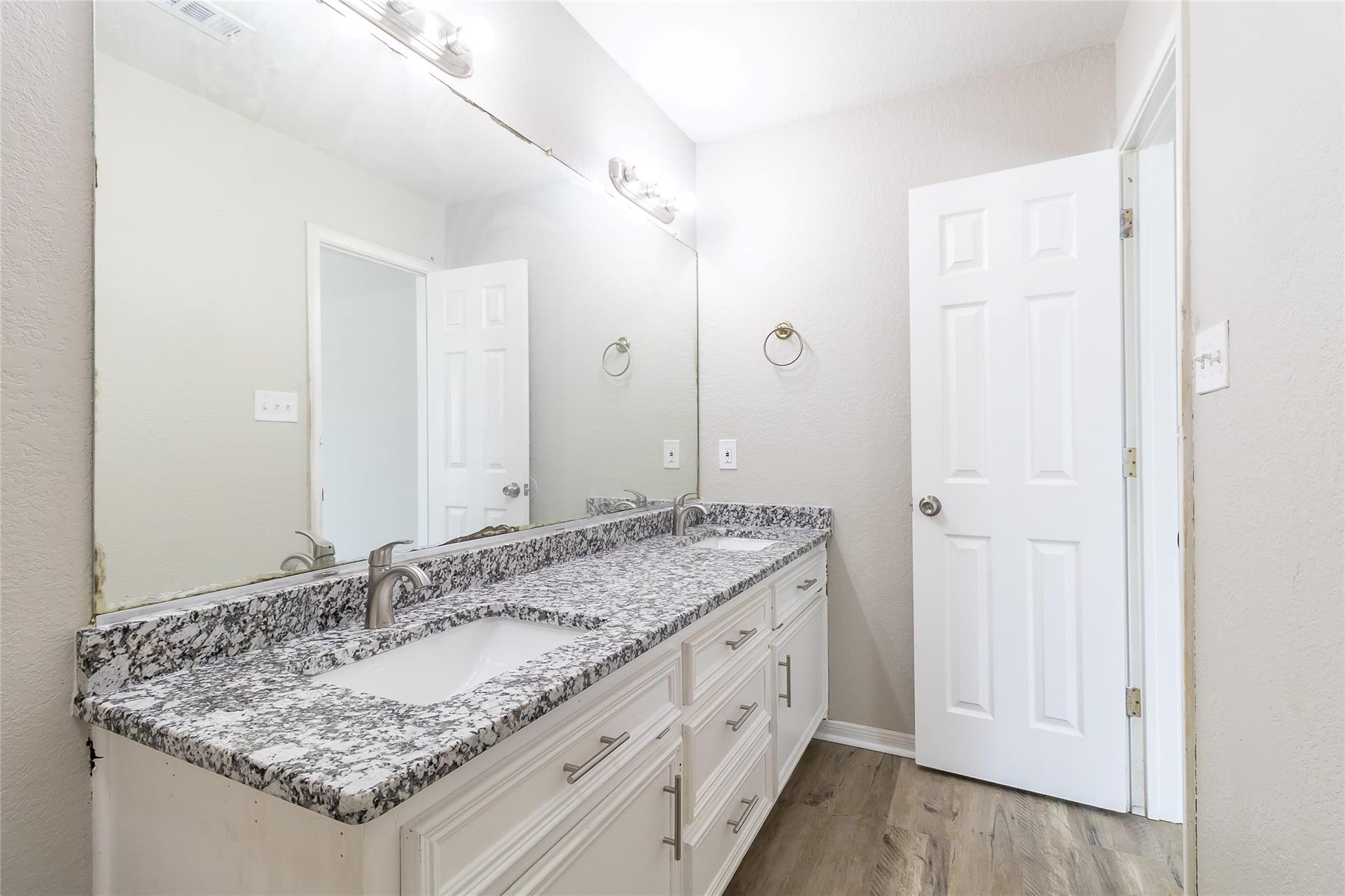 706 Brown St, Lampasas, TX 76550