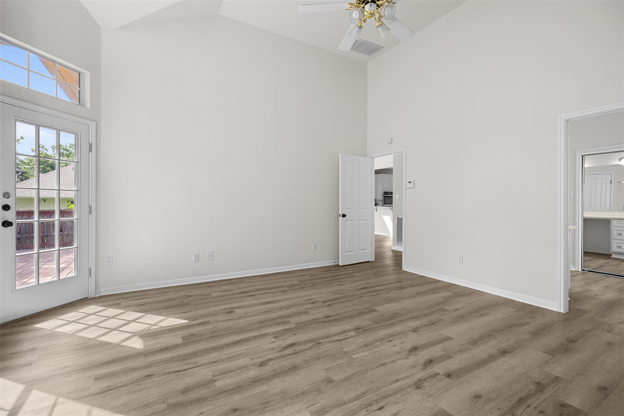 702 Ivy Ct, Round Rock, TX 78681