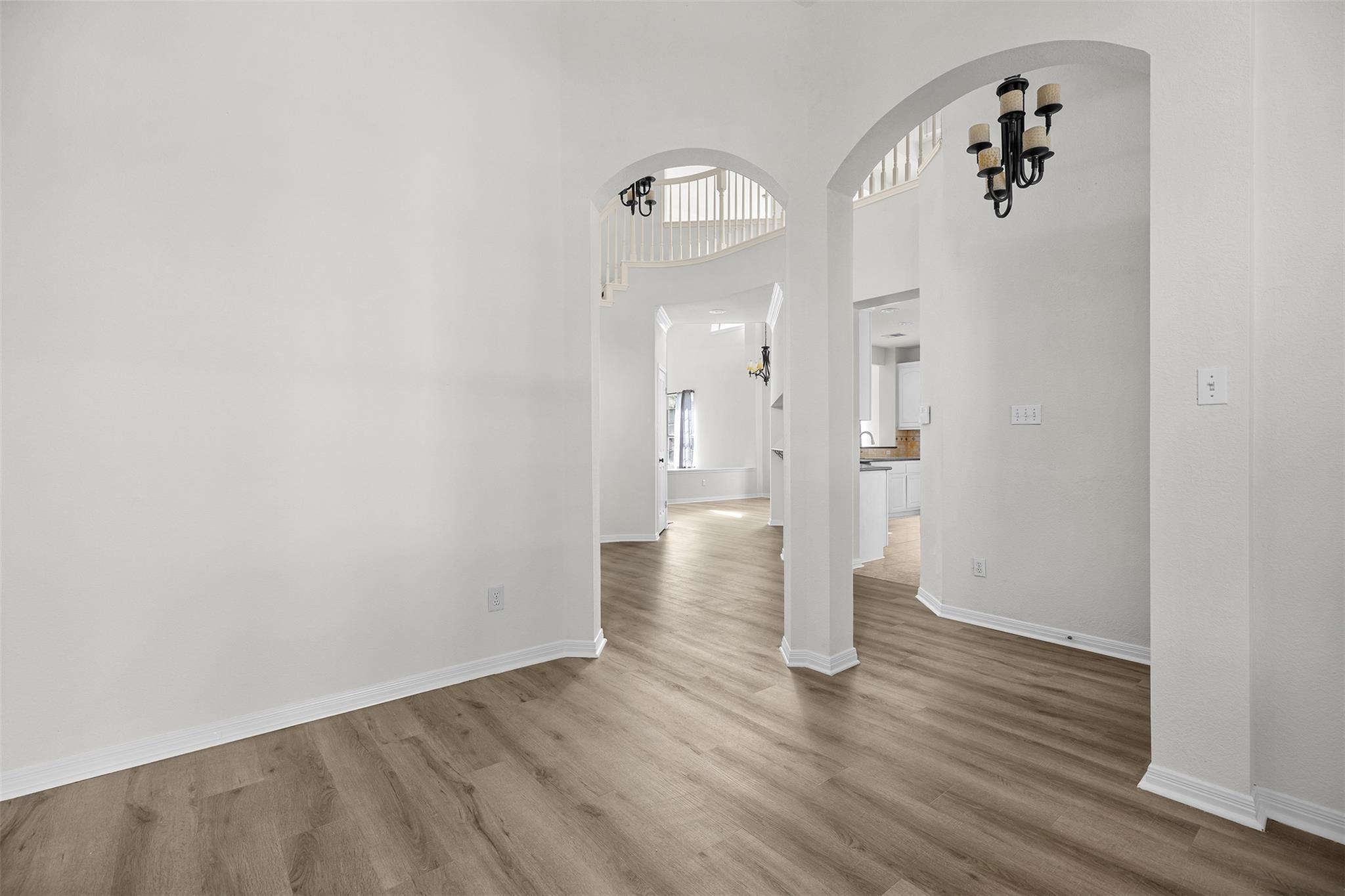 702 Ivy Ct, Round Rock, TX 78681