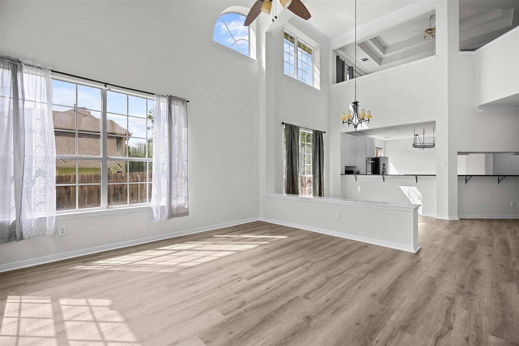 702 Ivy Ct, Round Rock, TX 78681