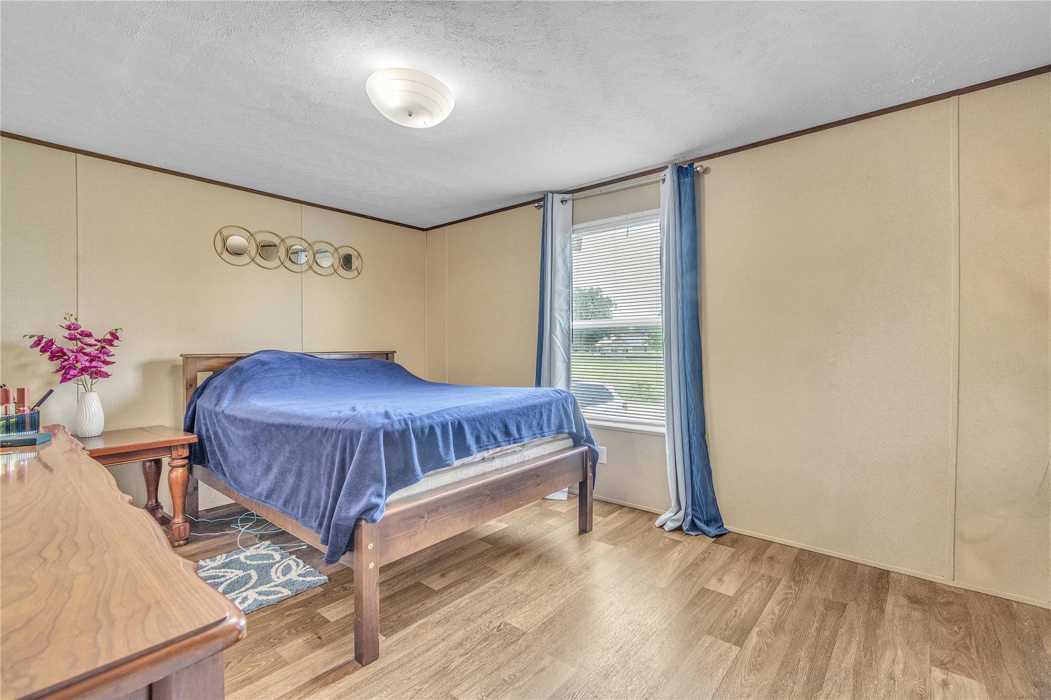 341 SW Front St, Bartlett, TX 76511