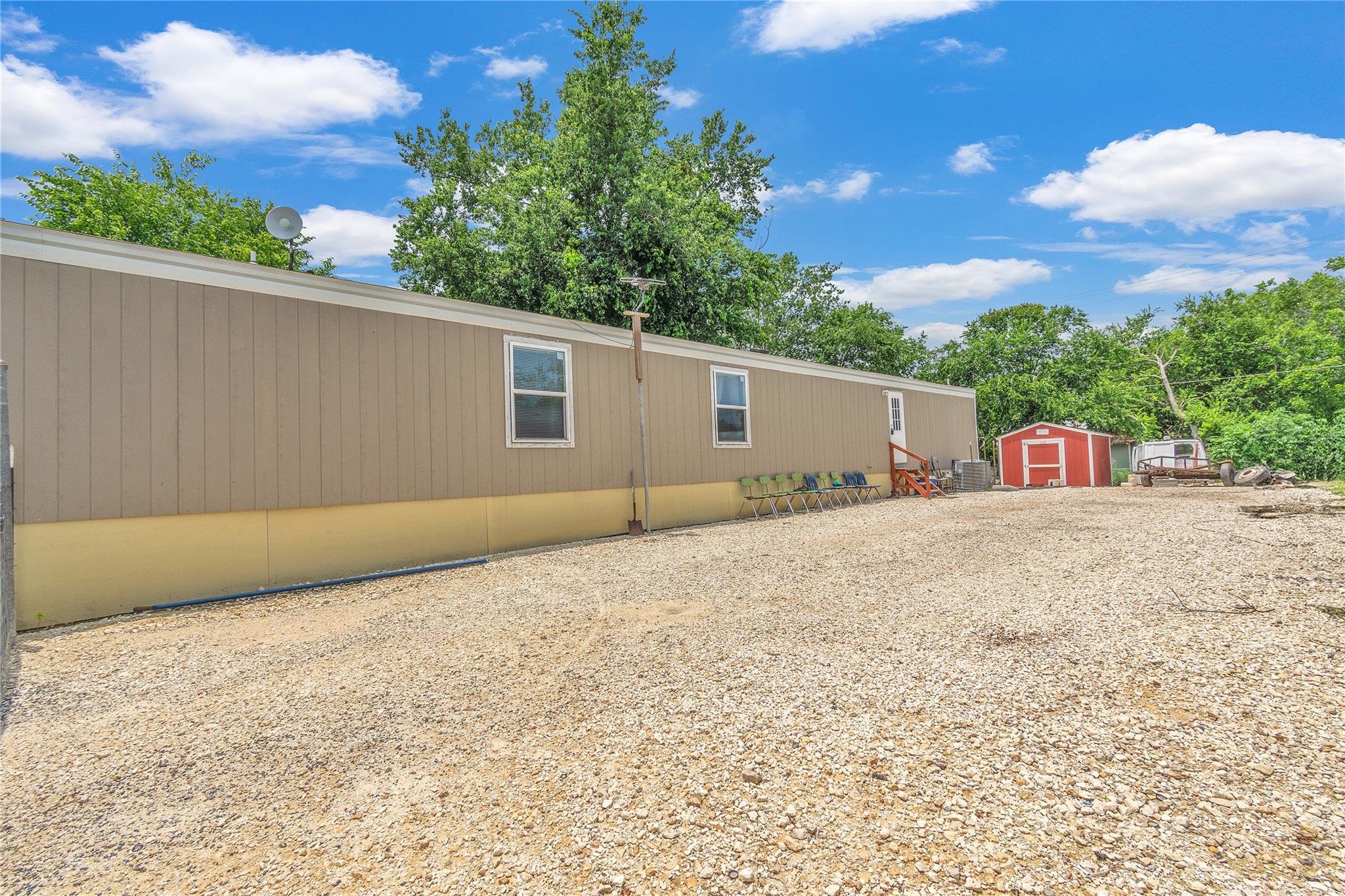 341 SW Front St, Bartlett, TX 76511