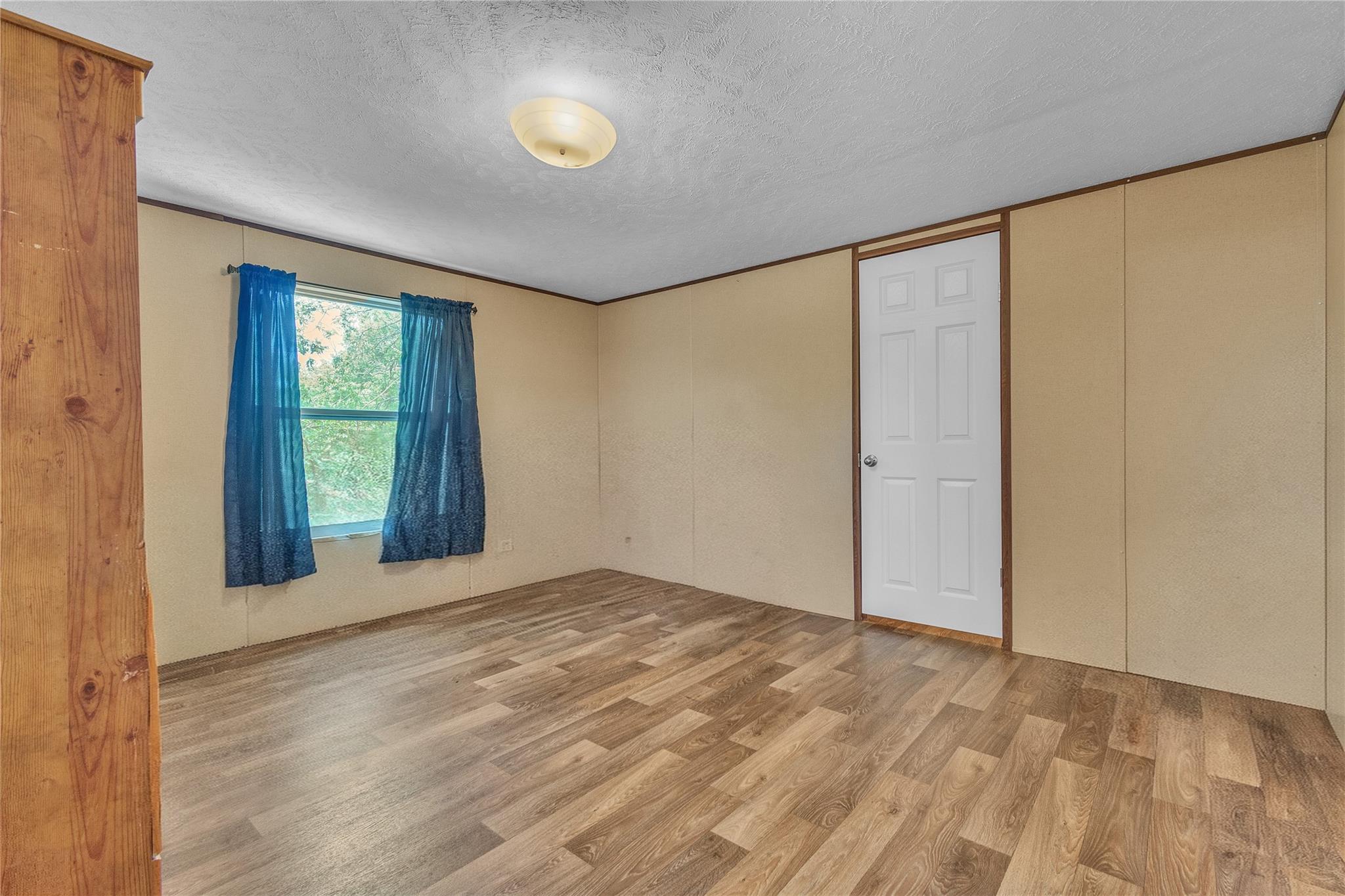 341 SW Front St, Bartlett, TX 76511