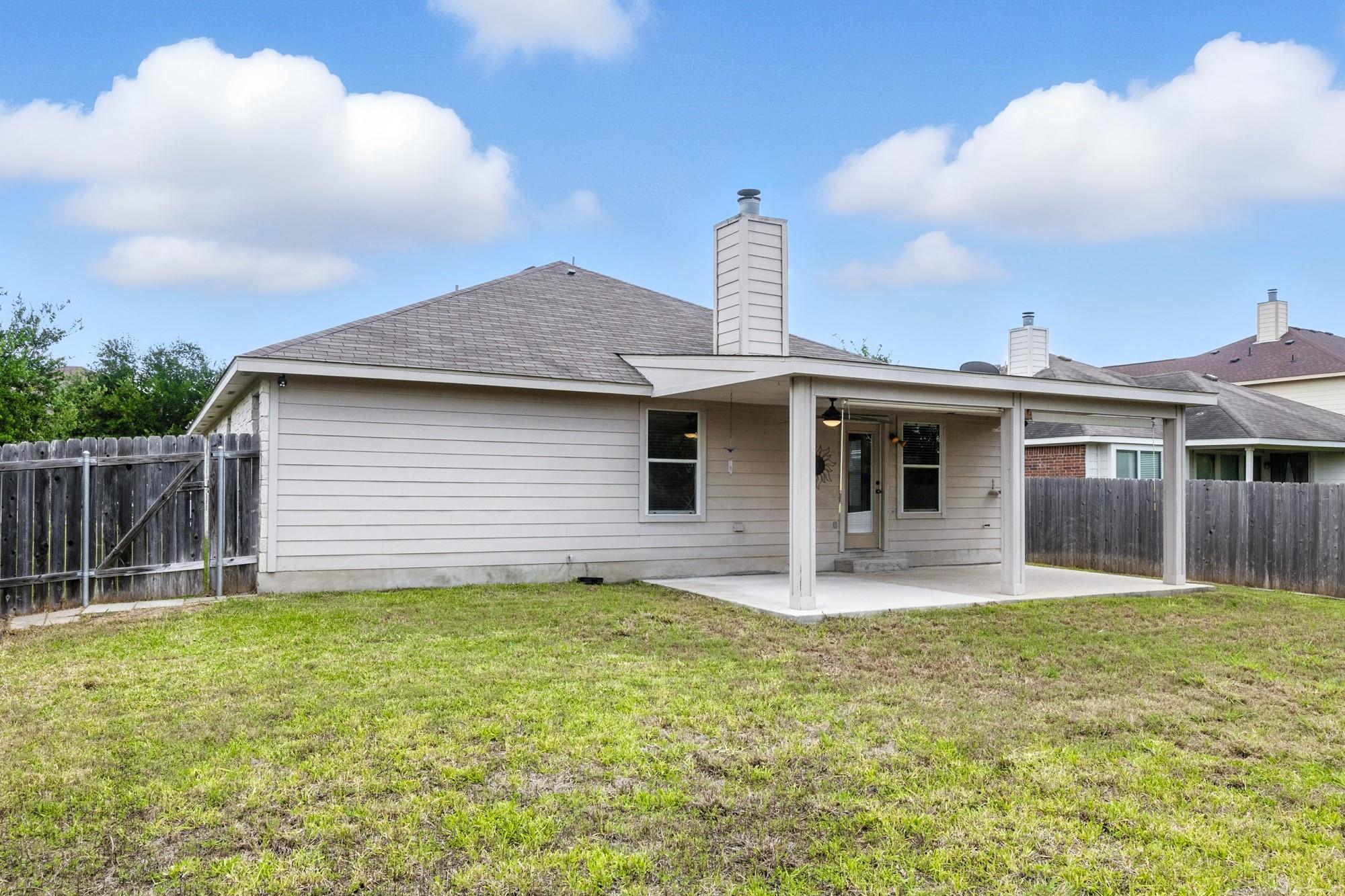 109 Inman Dr, Hutto, TX 78634