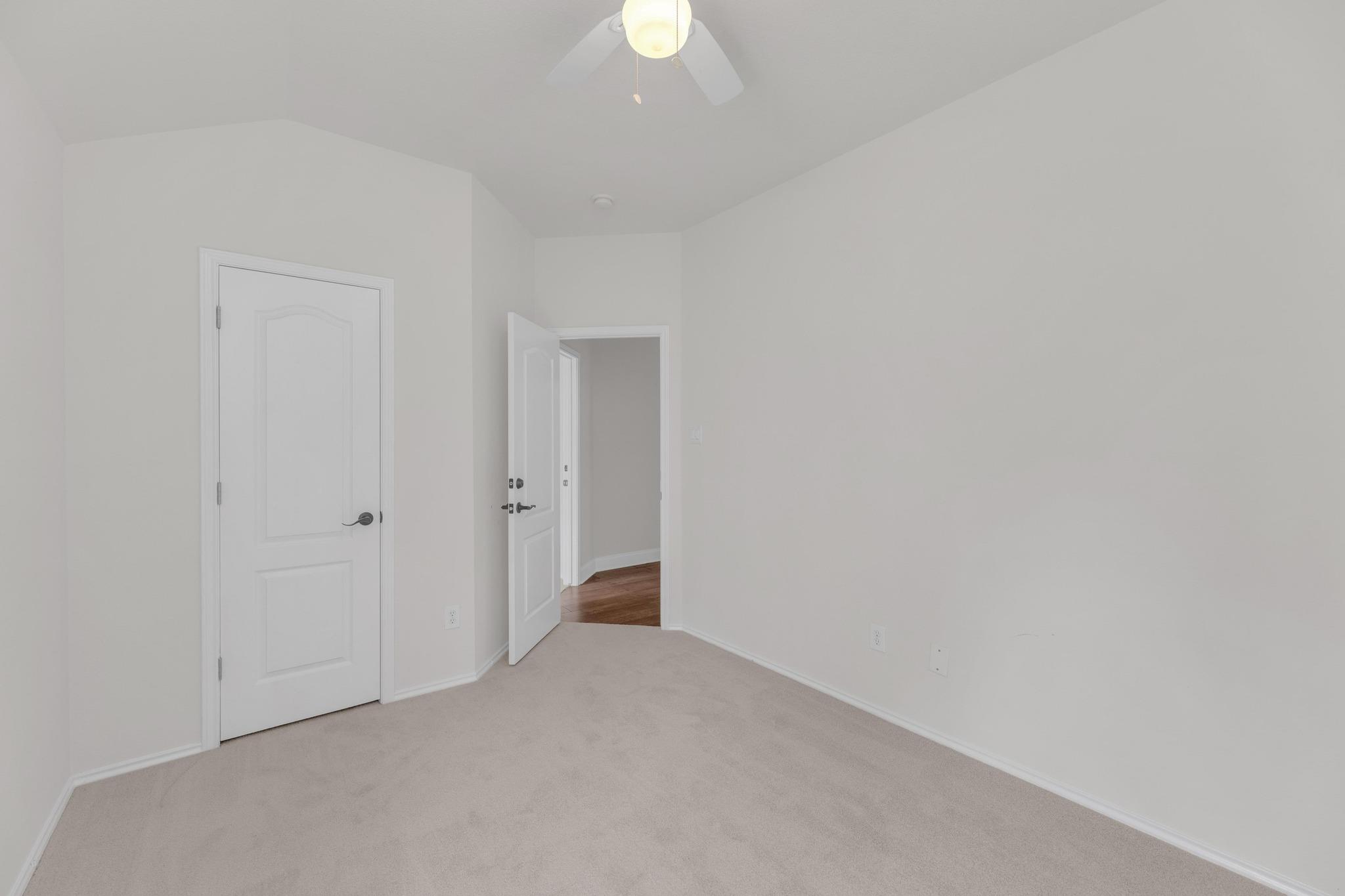 109 Inman Dr, Hutto, TX 78634