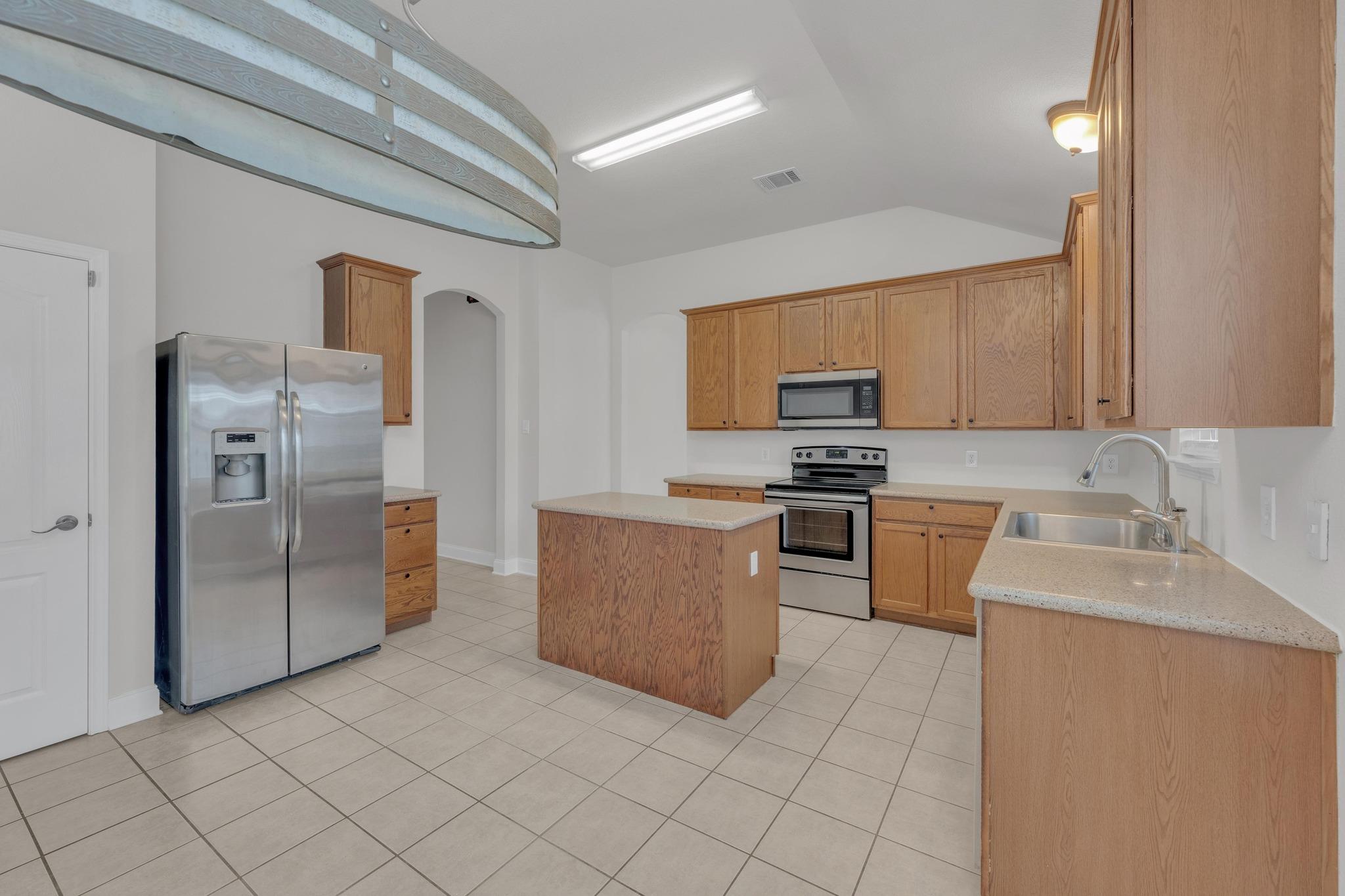 109 Inman Dr, Hutto, TX 78634