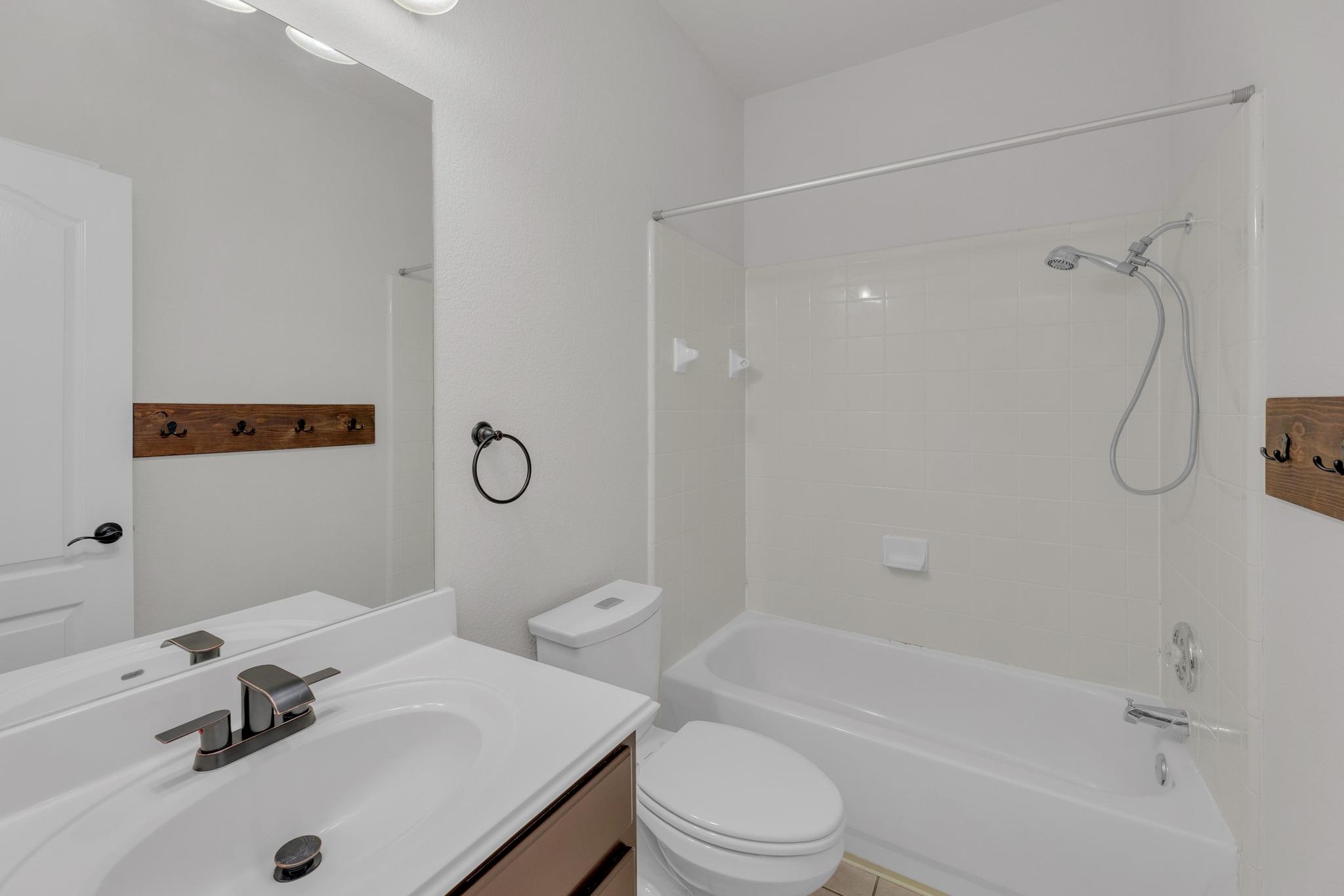 109 Inman Dr, Hutto, TX 78634