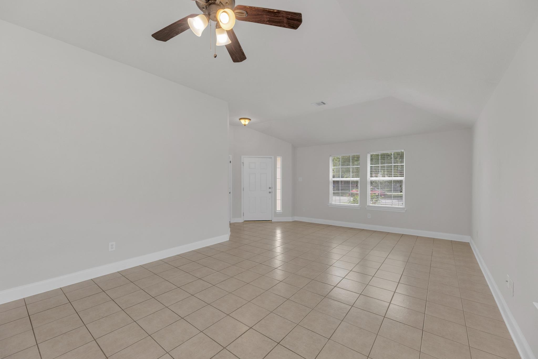 109 Inman Dr, Hutto, TX 78634