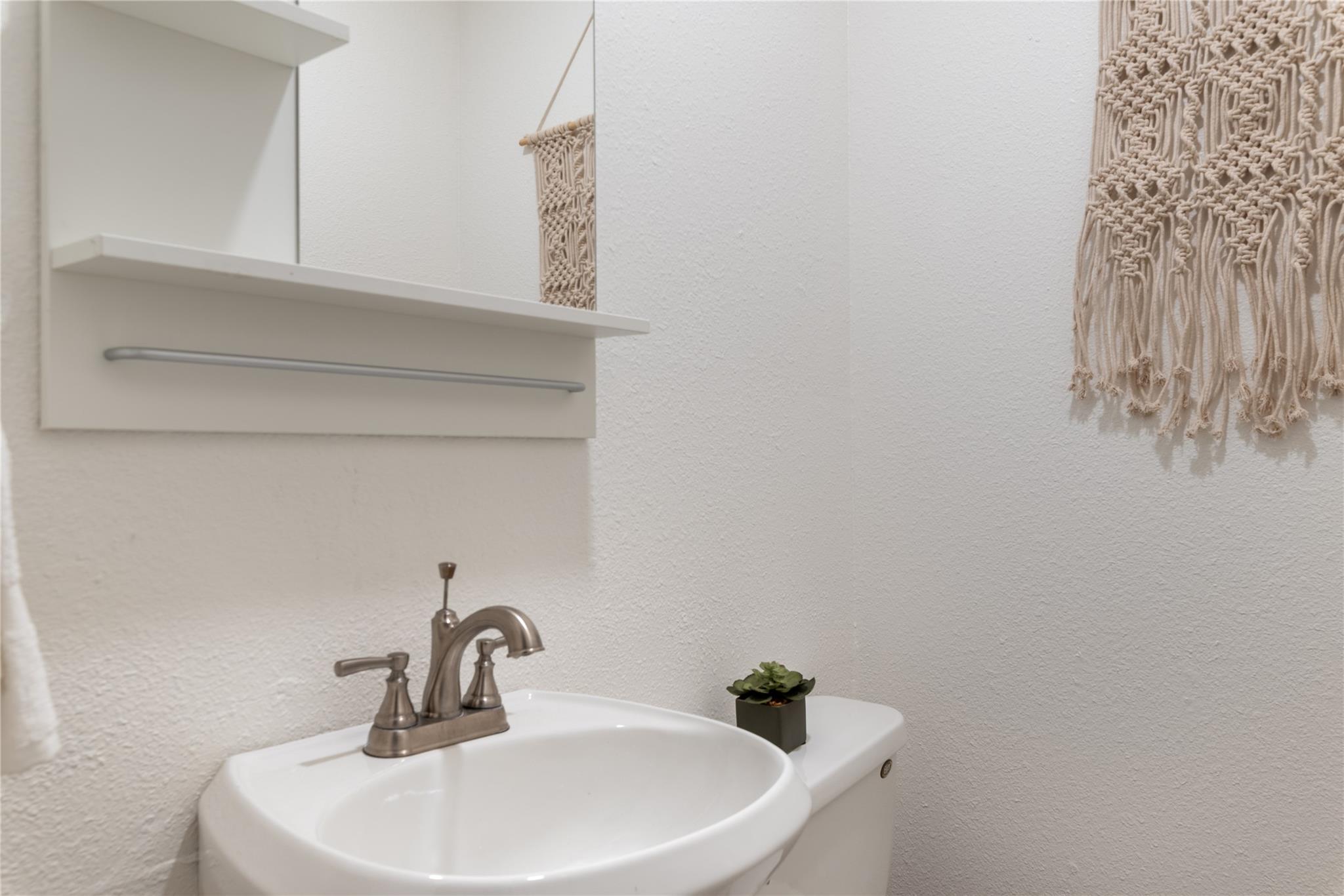 2122 Hancock Dr # 103, Austin, TX 78756
