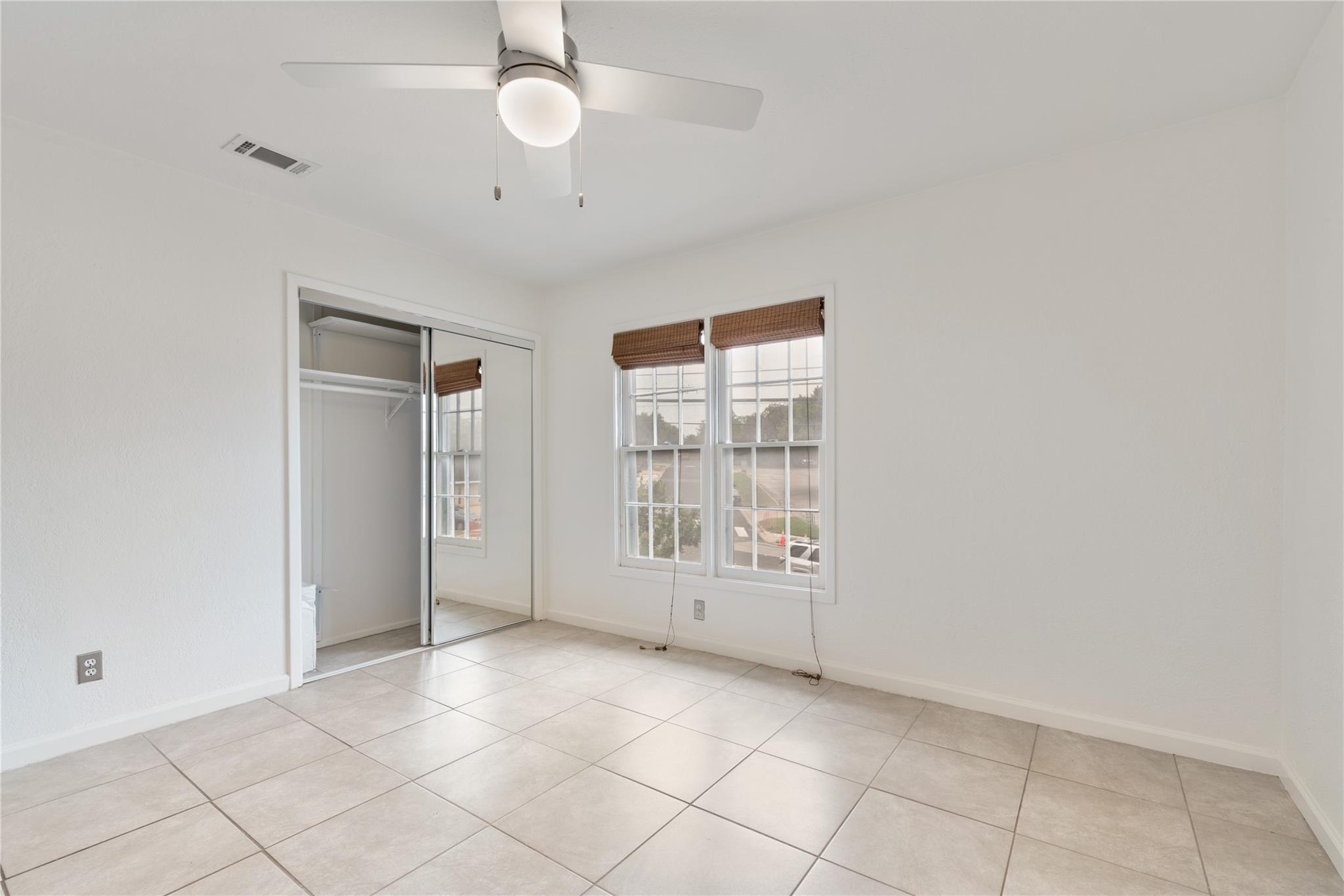 2122 Hancock Dr # 103, Austin, TX 78756