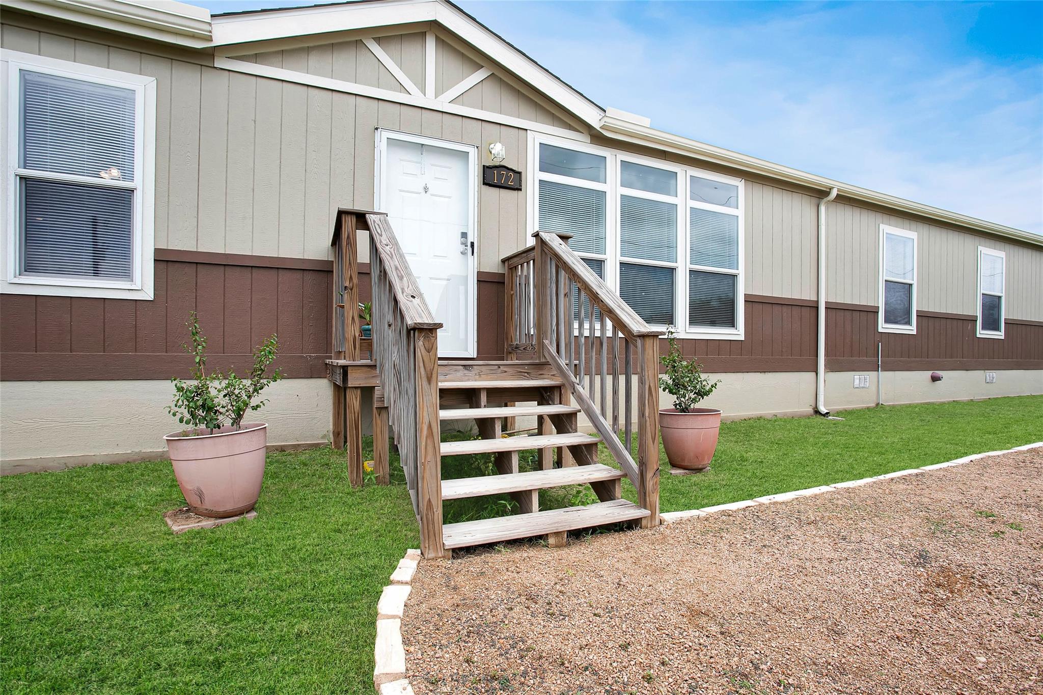 172 Little Loop, Cedar Creek, TX 78612