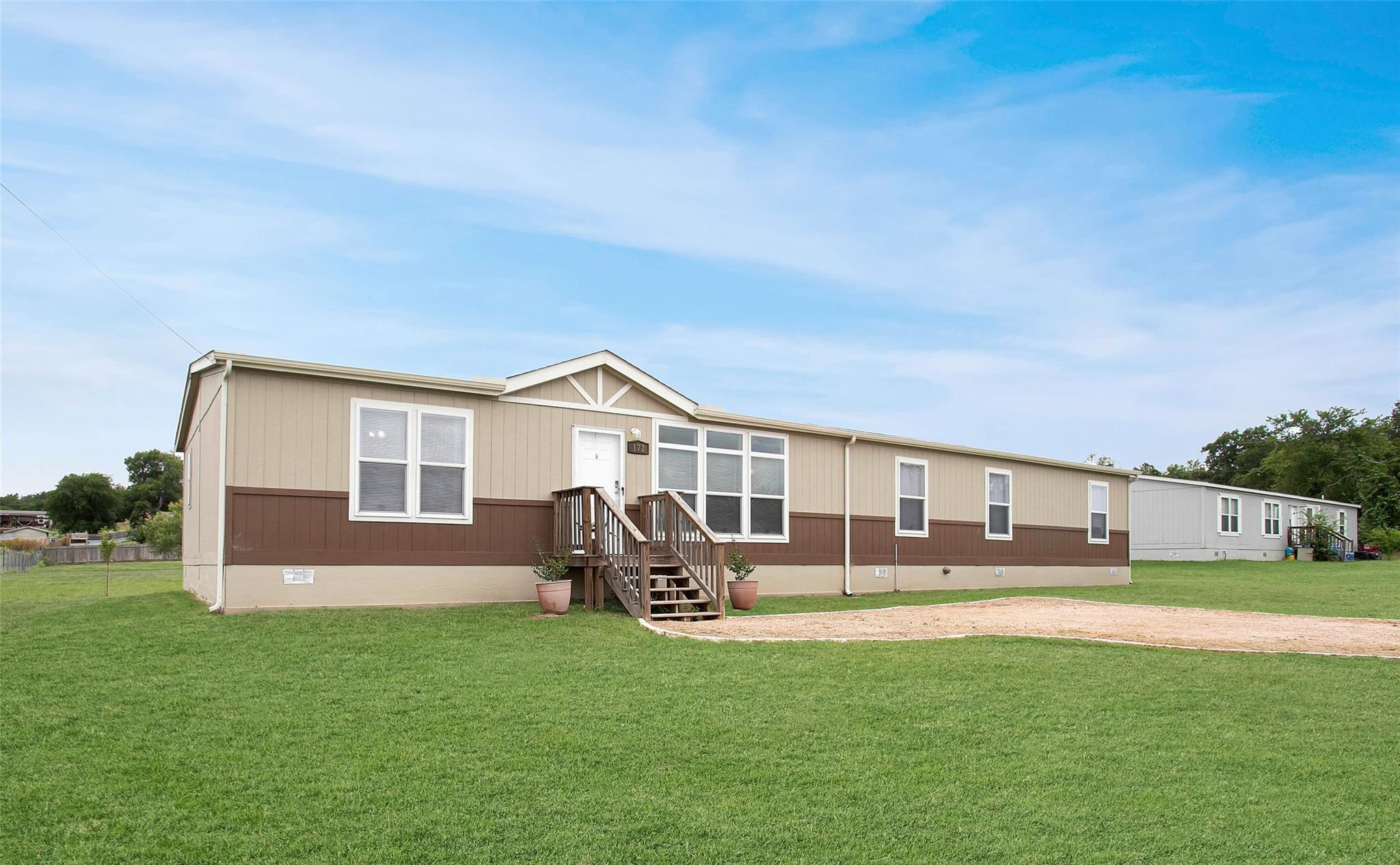 172 Little Loop, Cedar Creek, TX 78612