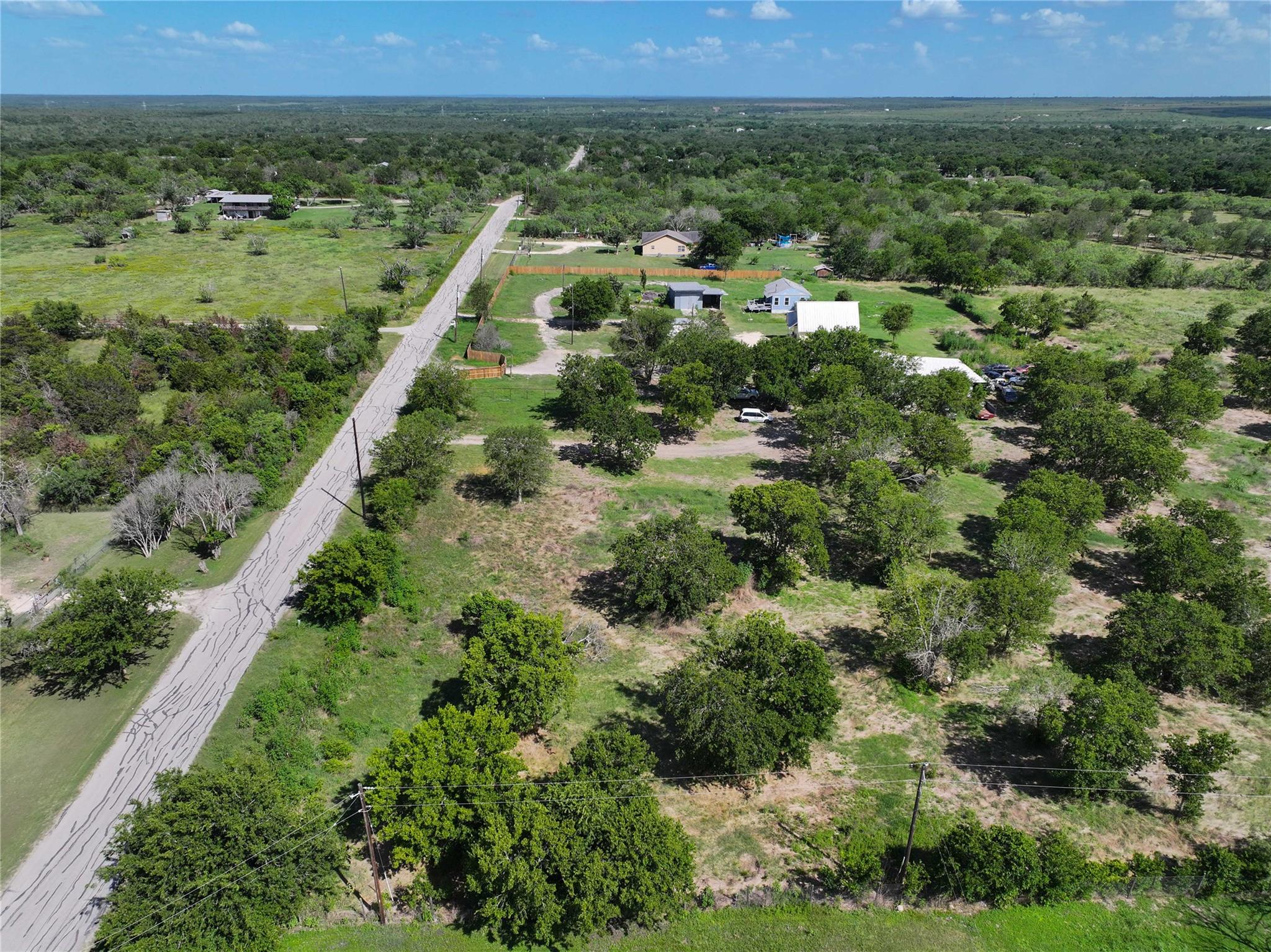 983 Longhollow Rd Rd, Dale, TX 78616