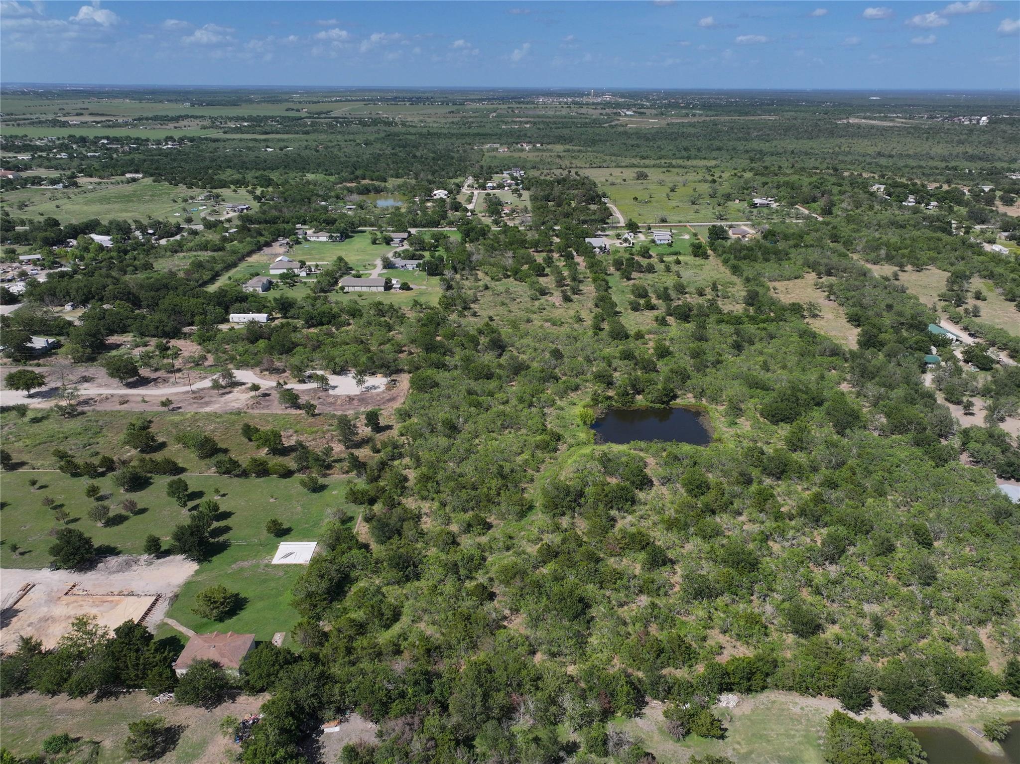 983 Longhollow Rd Rd, Dale, TX 78616
