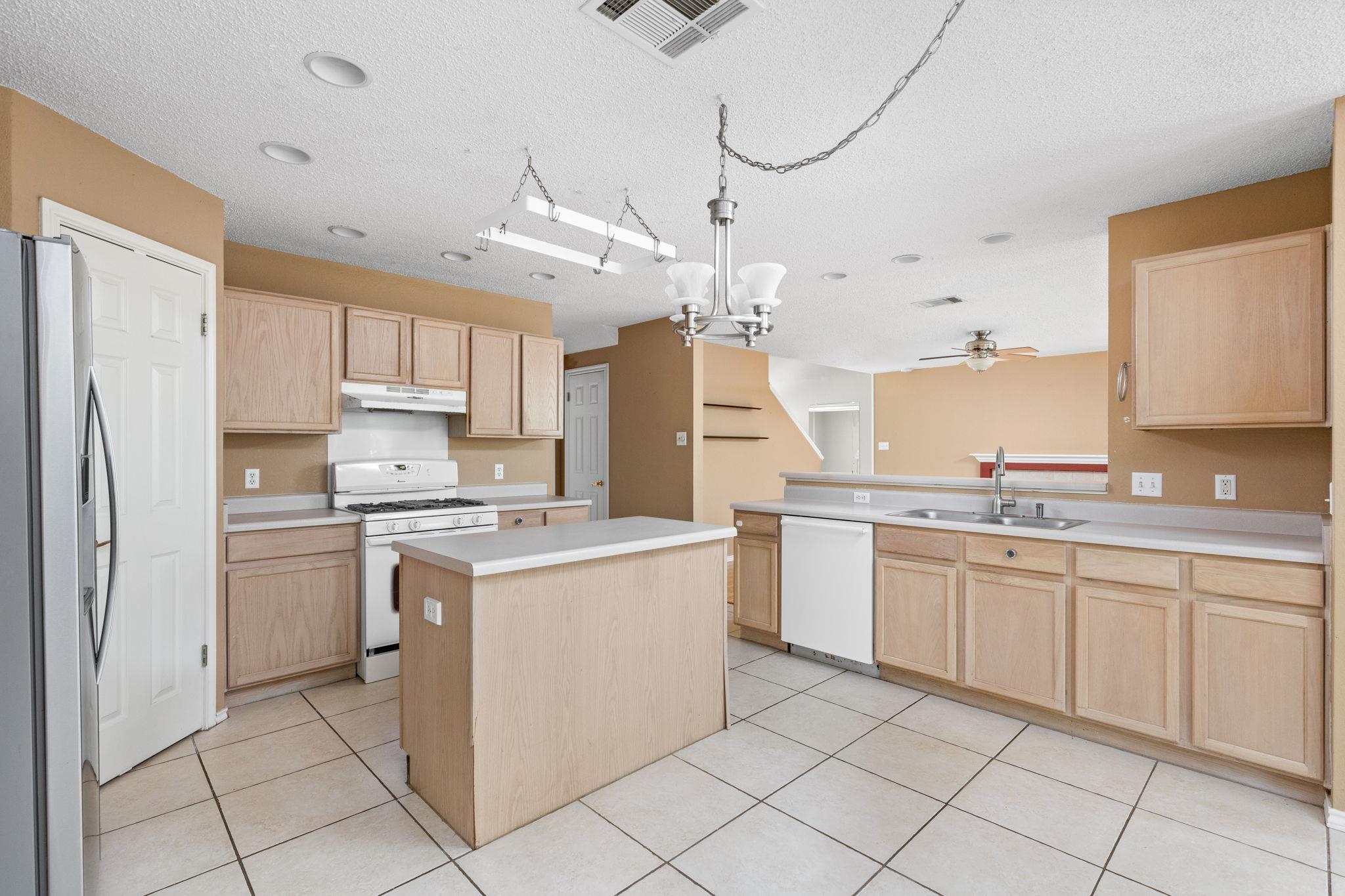 11978 Dorsett Rd, Austin, TX 78727