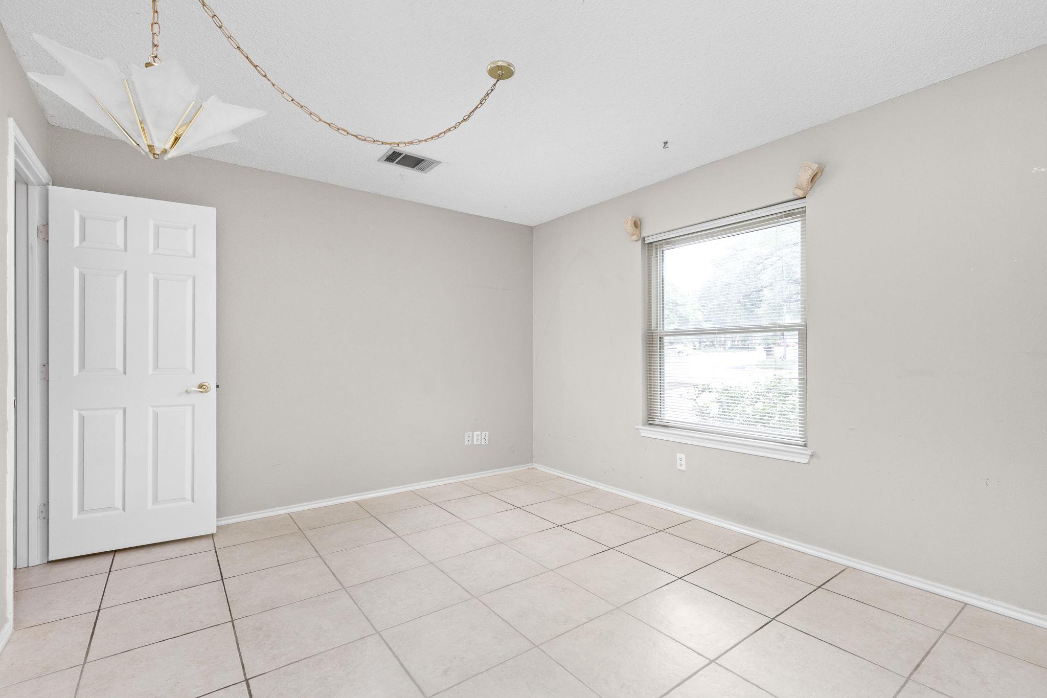 11978 Dorsett Rd, Austin, TX 78727
