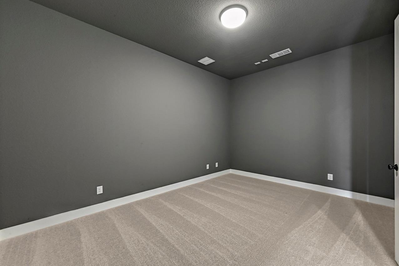 101 Ribera Dr, Liberty Hill, TX 78642