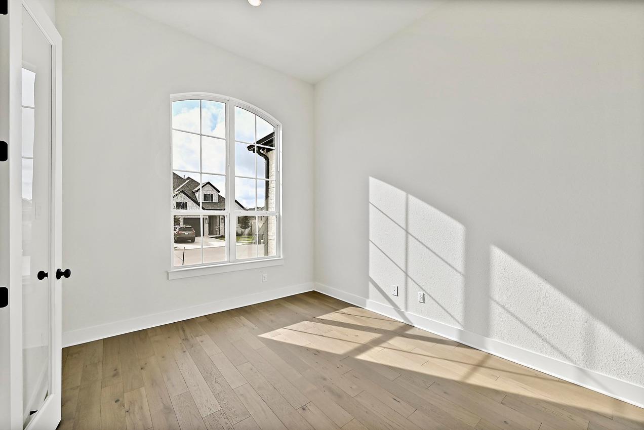 101 Ribera Dr, Liberty Hill, TX 78642