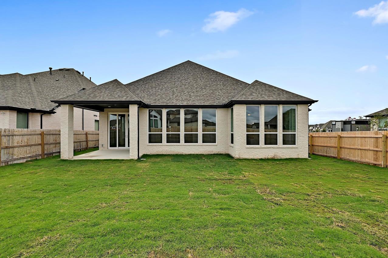 101 Ribera Dr, Liberty Hill, TX 78642