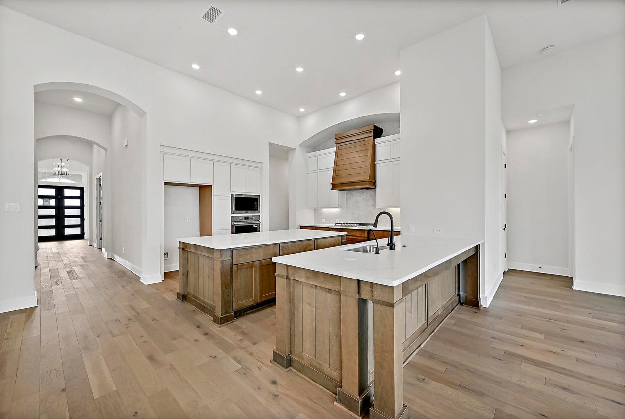 101 Ribera Dr, Liberty Hill, TX 78642