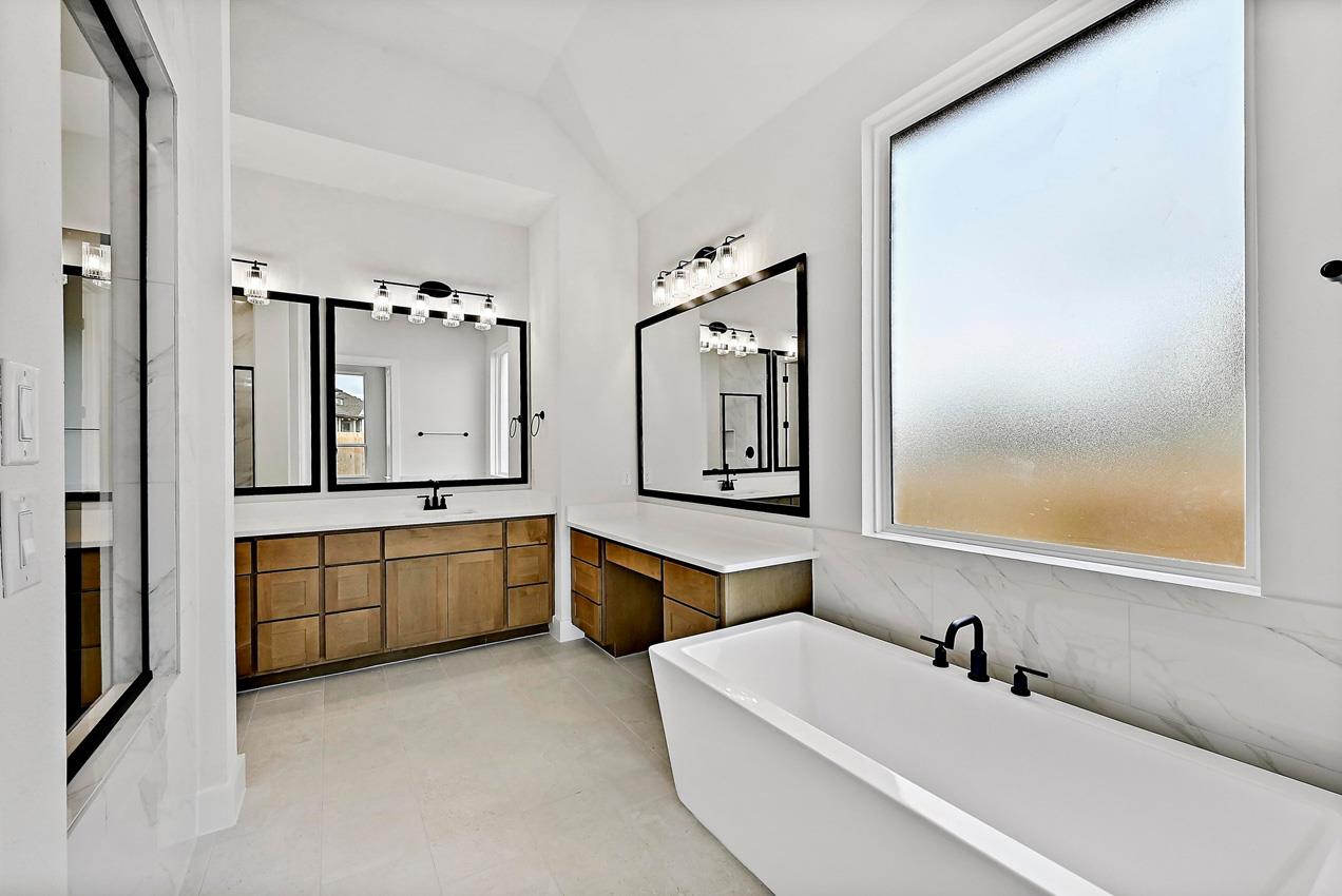 101 Ribera Dr, Liberty Hill, TX 78642