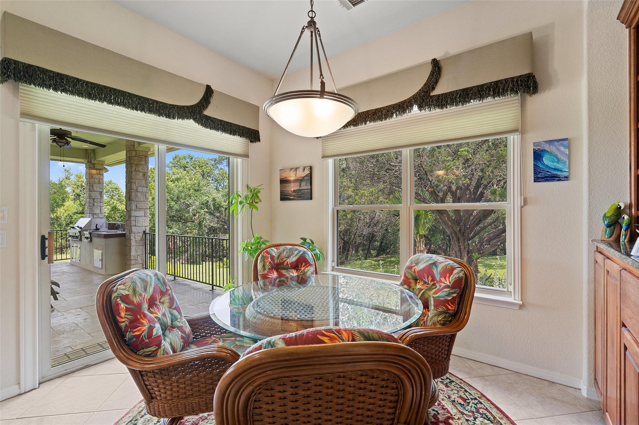 22658 Felicia Dr, Spicewood, TX 78669