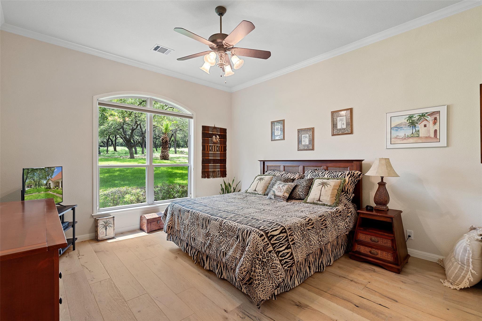 22658 Felicia Dr, Spicewood, TX 78669