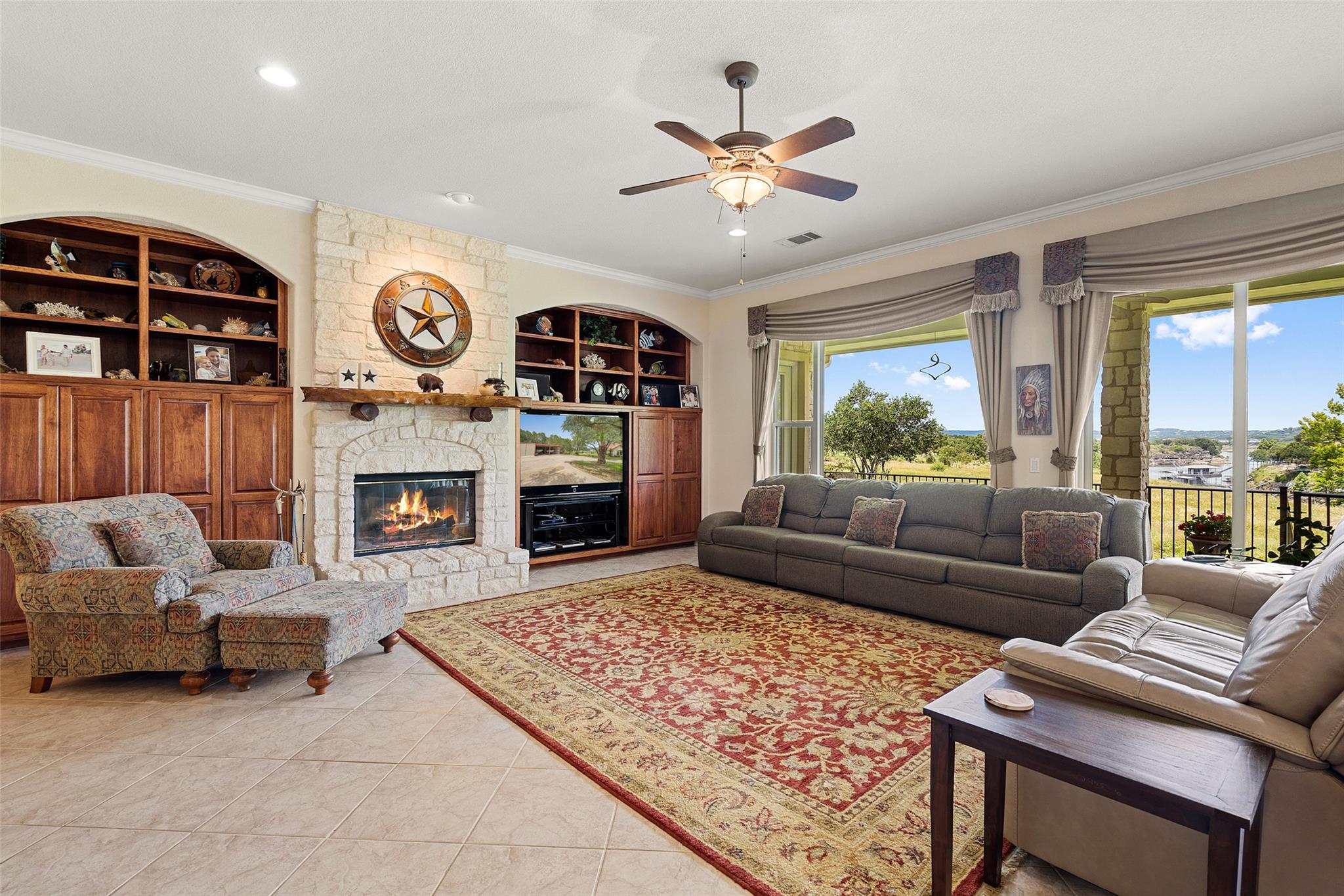 22658 Felicia Dr, Spicewood, TX 78669