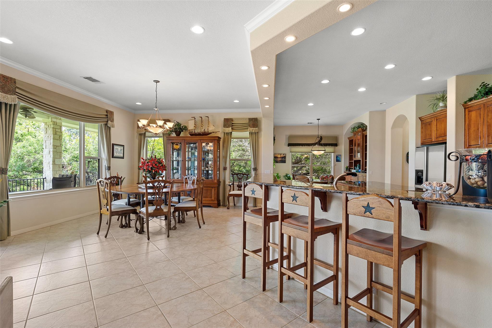 22658 Felicia Dr, Spicewood, TX 78669