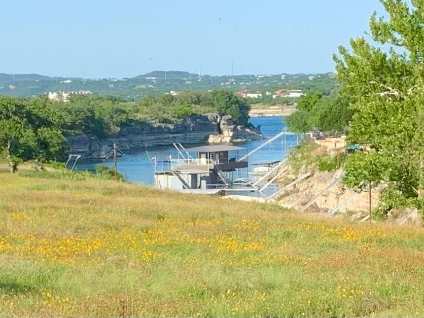 22658 Felicia Dr, Spicewood, TX 78669